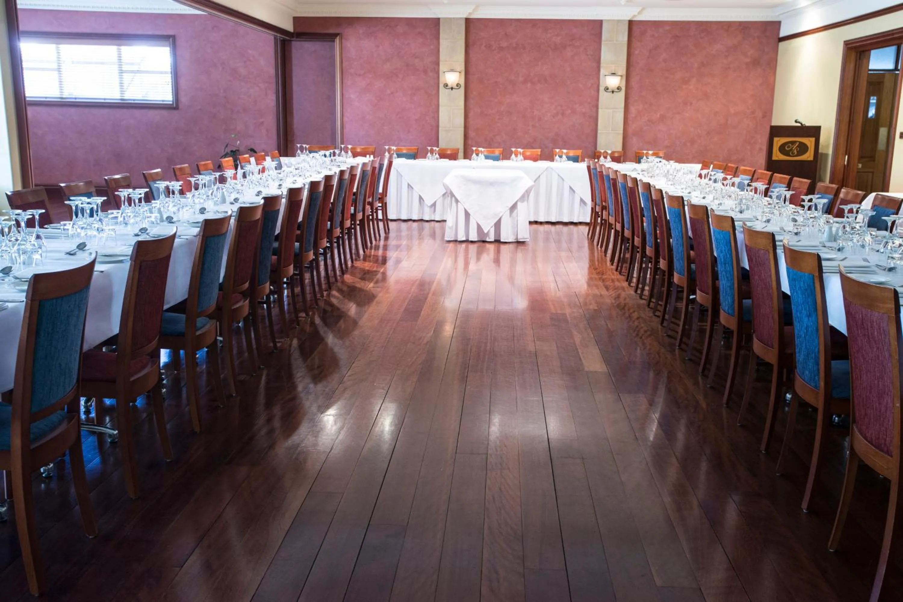 Banquet/Function facilities in Best Western Plus All Settlers Motor Inn