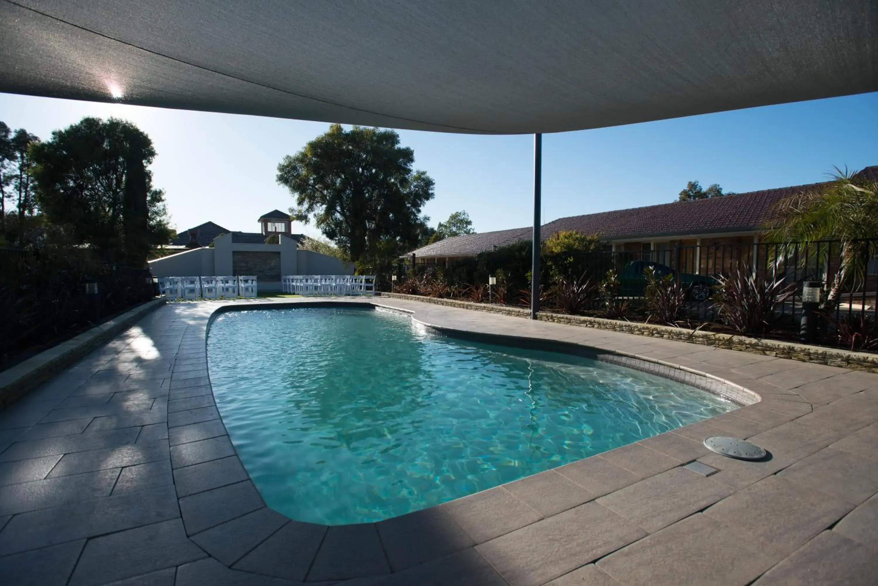 Swimming pool in Best Western Plus All Settlers Motor Inn Swimming pool in Best Western Plus All Settlers Motor Inn