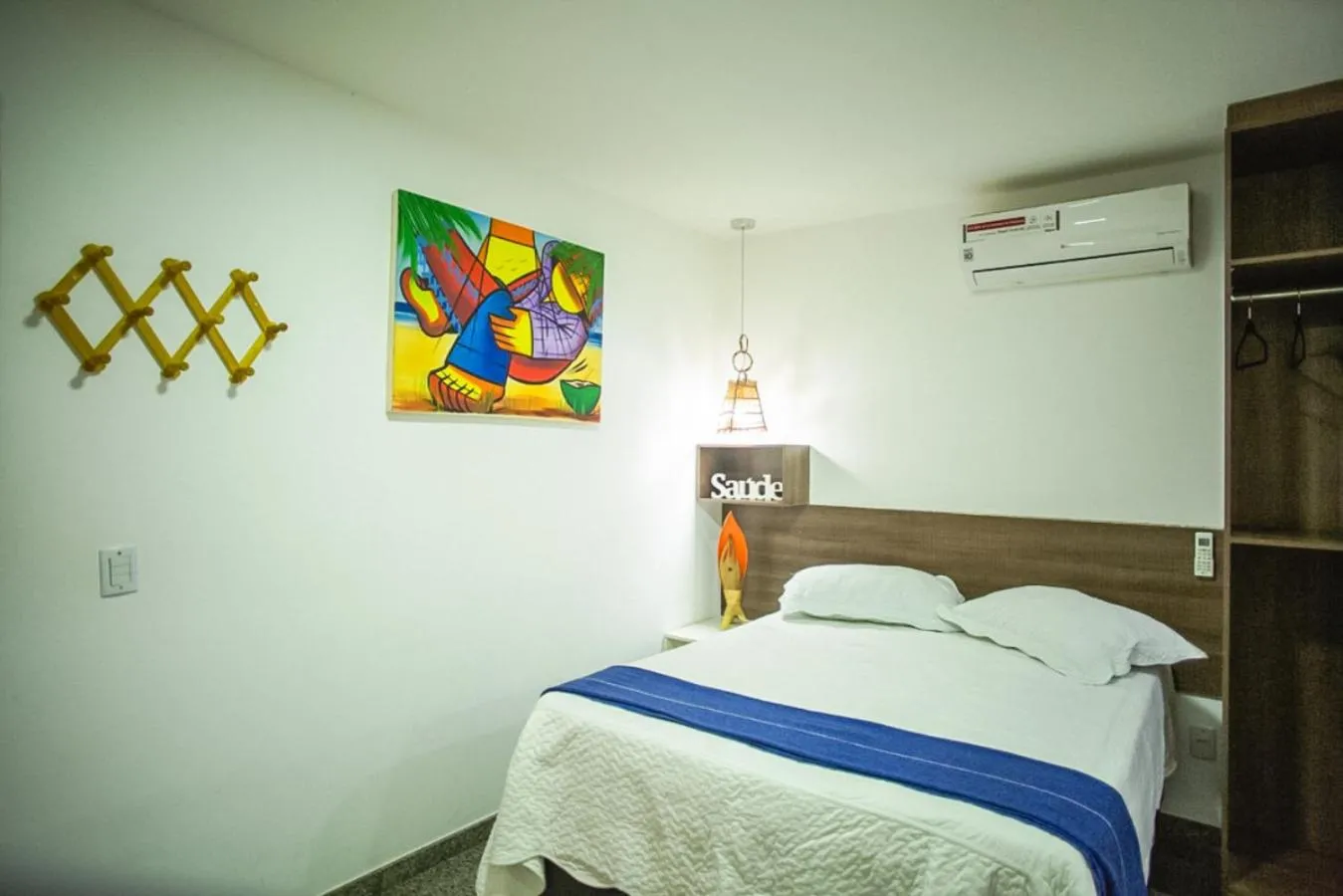 SEGUNDA CASA - Seu cantinho em Guarapari, 1 minuto a pé da Praia do Morro! Suítes confortáveis e modernas - Para casal ou para grupos de até 4 pessoas
