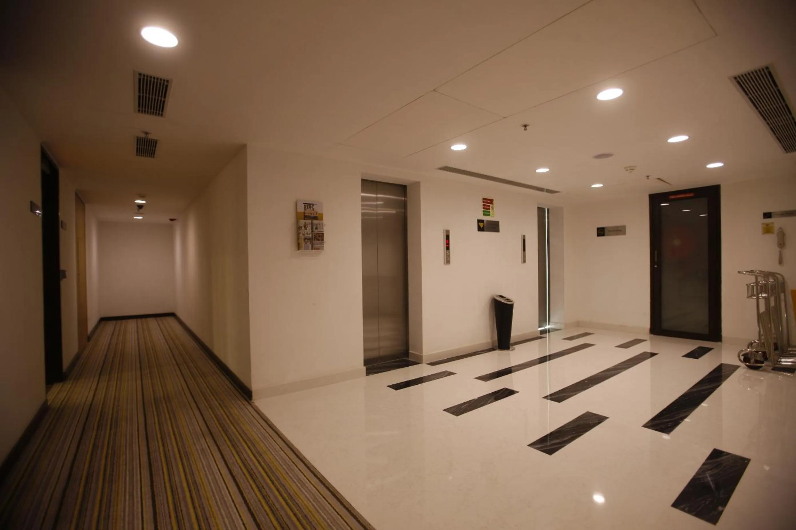 Lobby or reception in Keys Select by Lemon Tree Hotels, Whitefield, Bengaluru