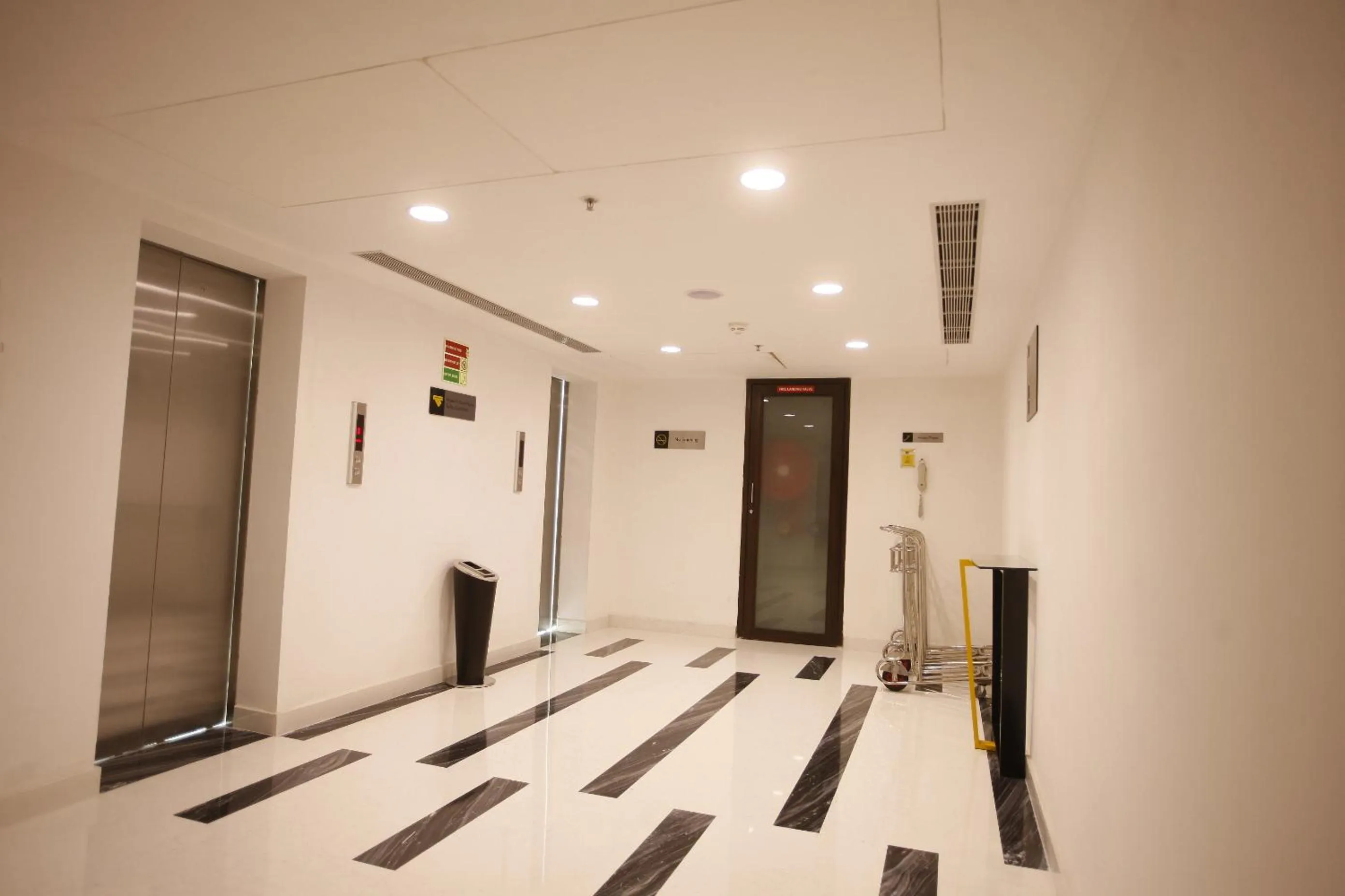 Lobby or reception in Keys Select by Lemon Tree Hotels, Whitefield, Bengaluru