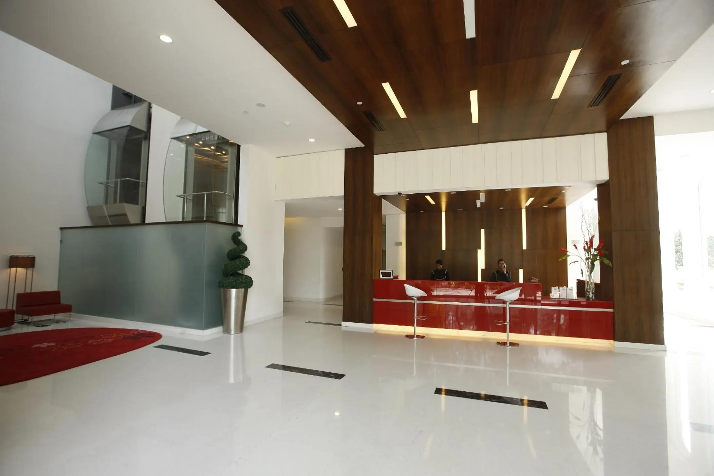 Lobby or reception in Keys Select by Lemon Tree Hotels, Whitefield, Bengaluru Lobby or reception in Keys Select by Lemon Tree Hotels, Whitefield, Bengaluru