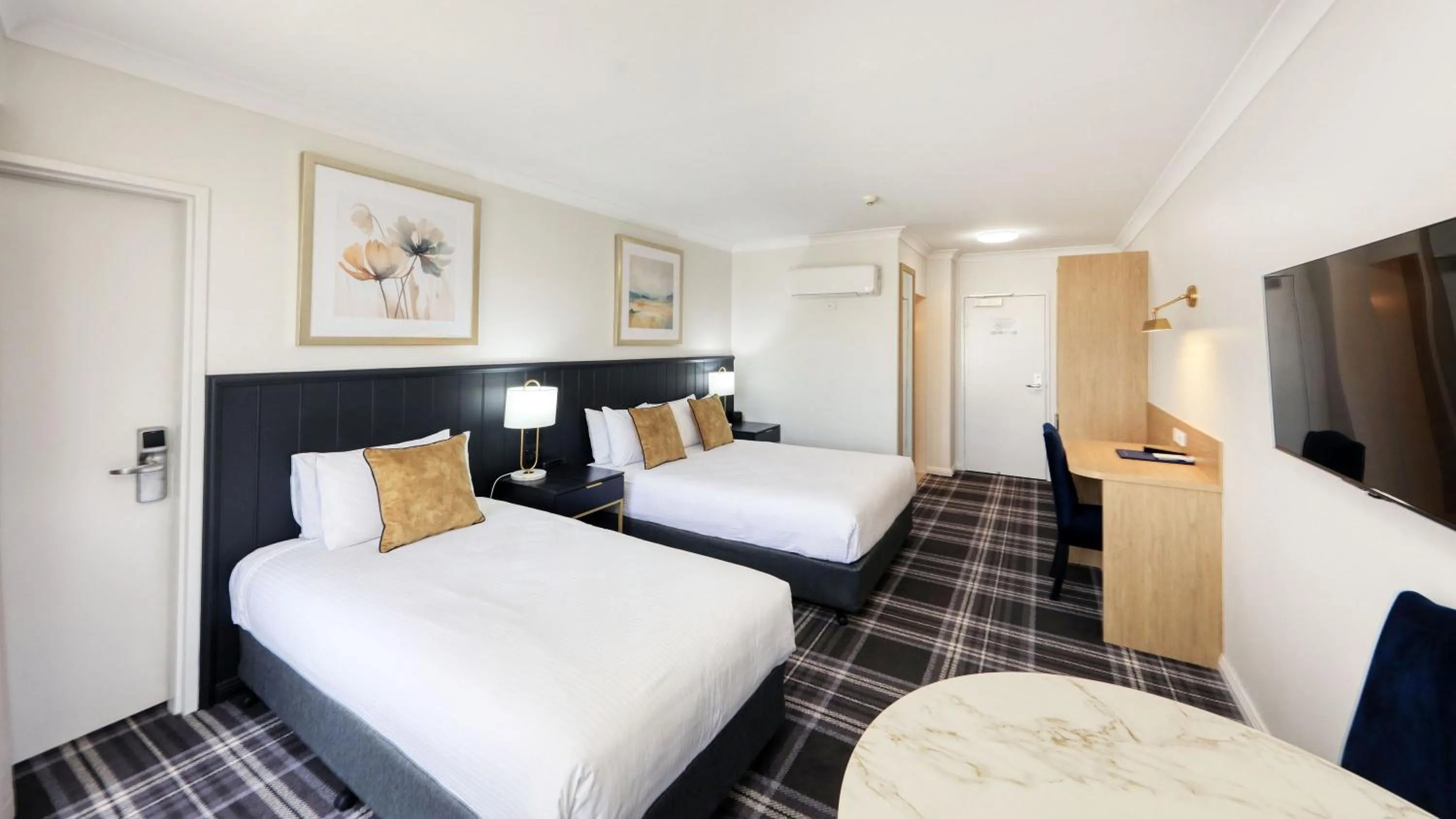 TV and multimedia, Bed in Dubbo RSL Club Motel