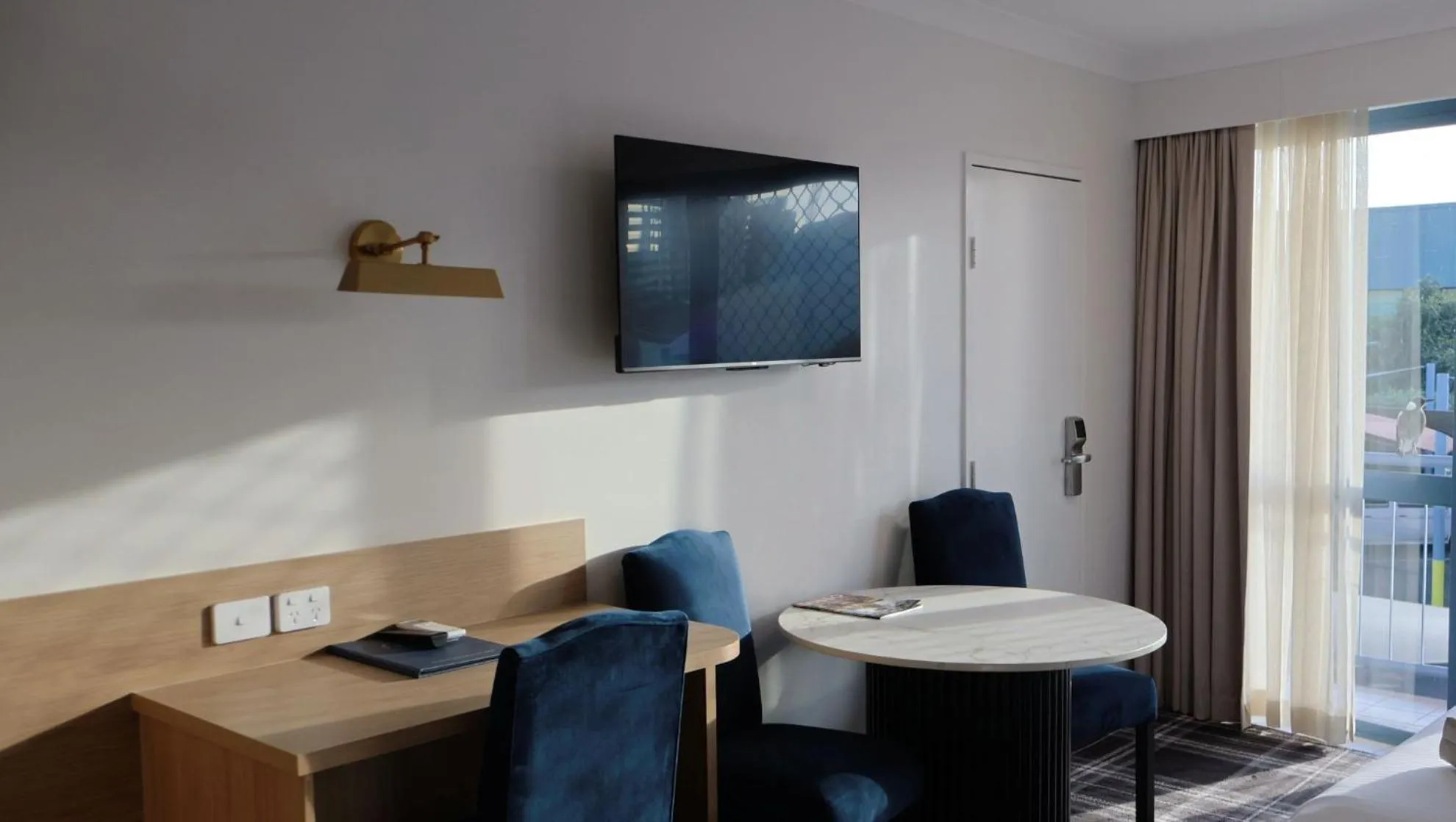 Living room in Dubbo RSL Club Motel