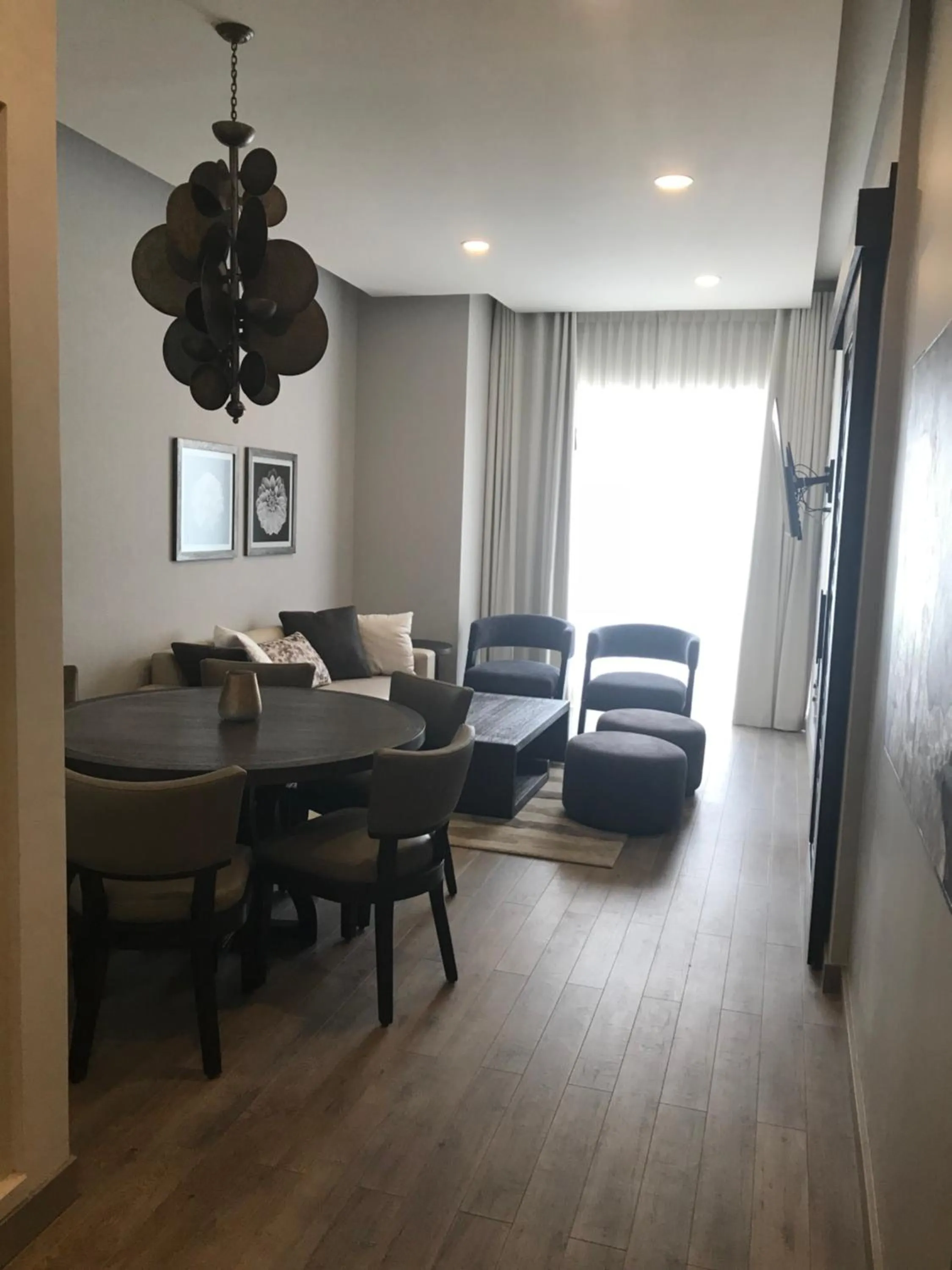 Seating area in Huper Hotel Boutique