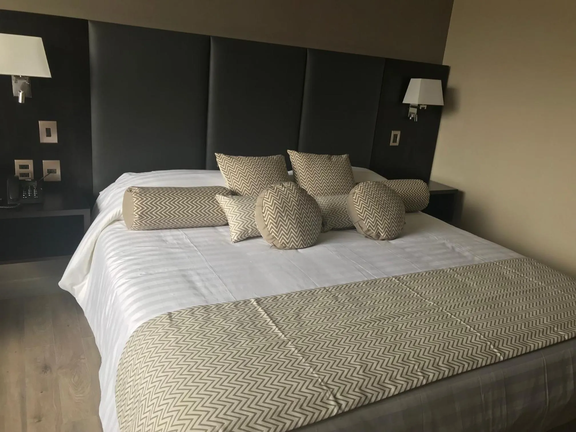 Photo of the whole room in Huper Hotel Boutique