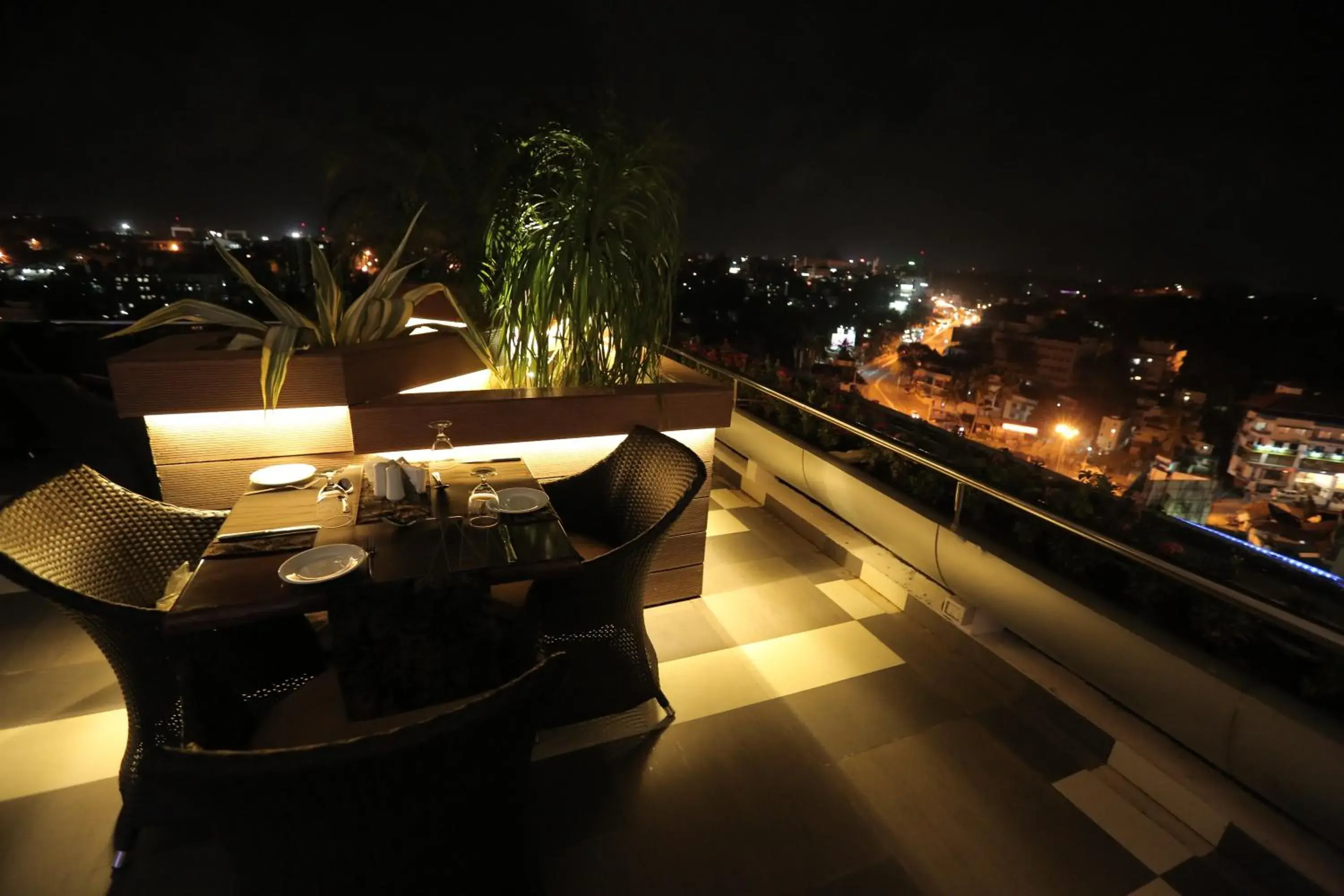 Restaurant/places to eat in SP Grand Days Restaurant/places to eat in SP Grand Days