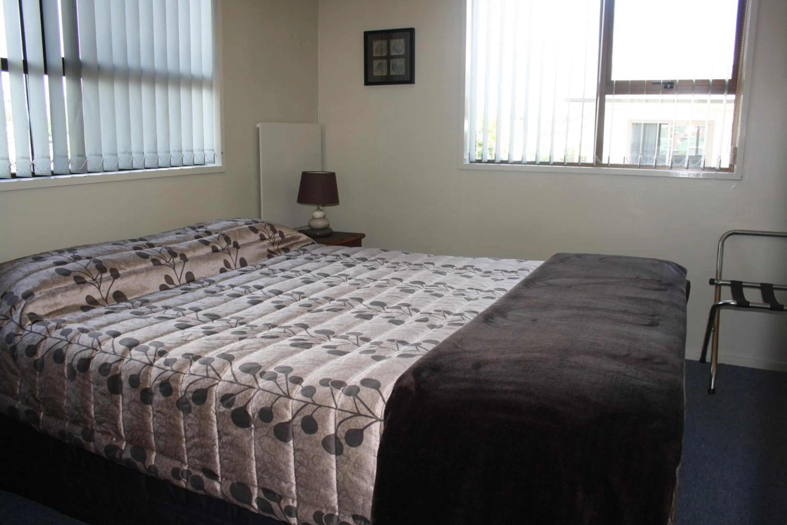 Bed in Ashbury Park Motel