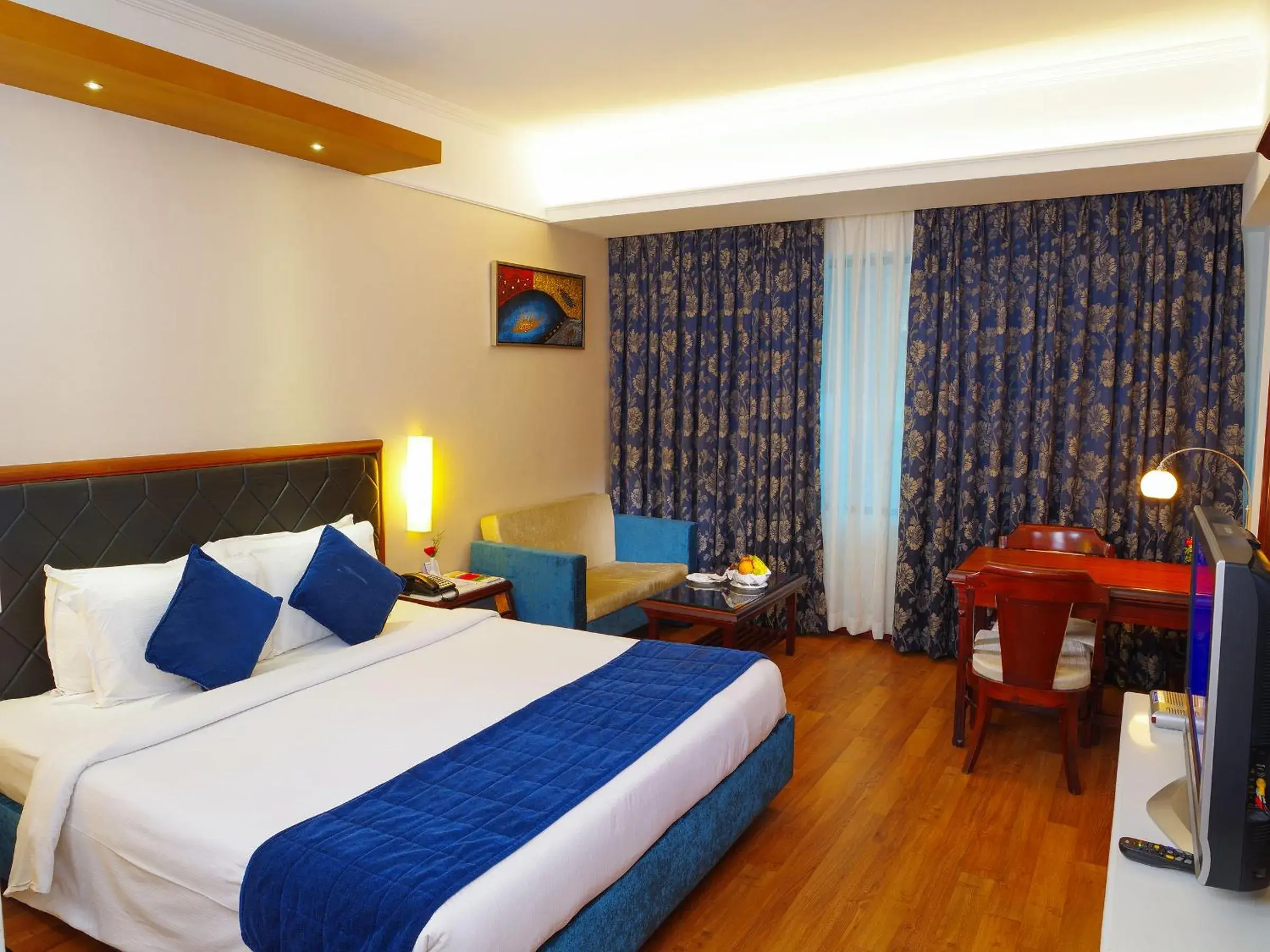 Photo of the whole room, Bed in Residency Tower Photo of the whole room, Bed in Residency Tower