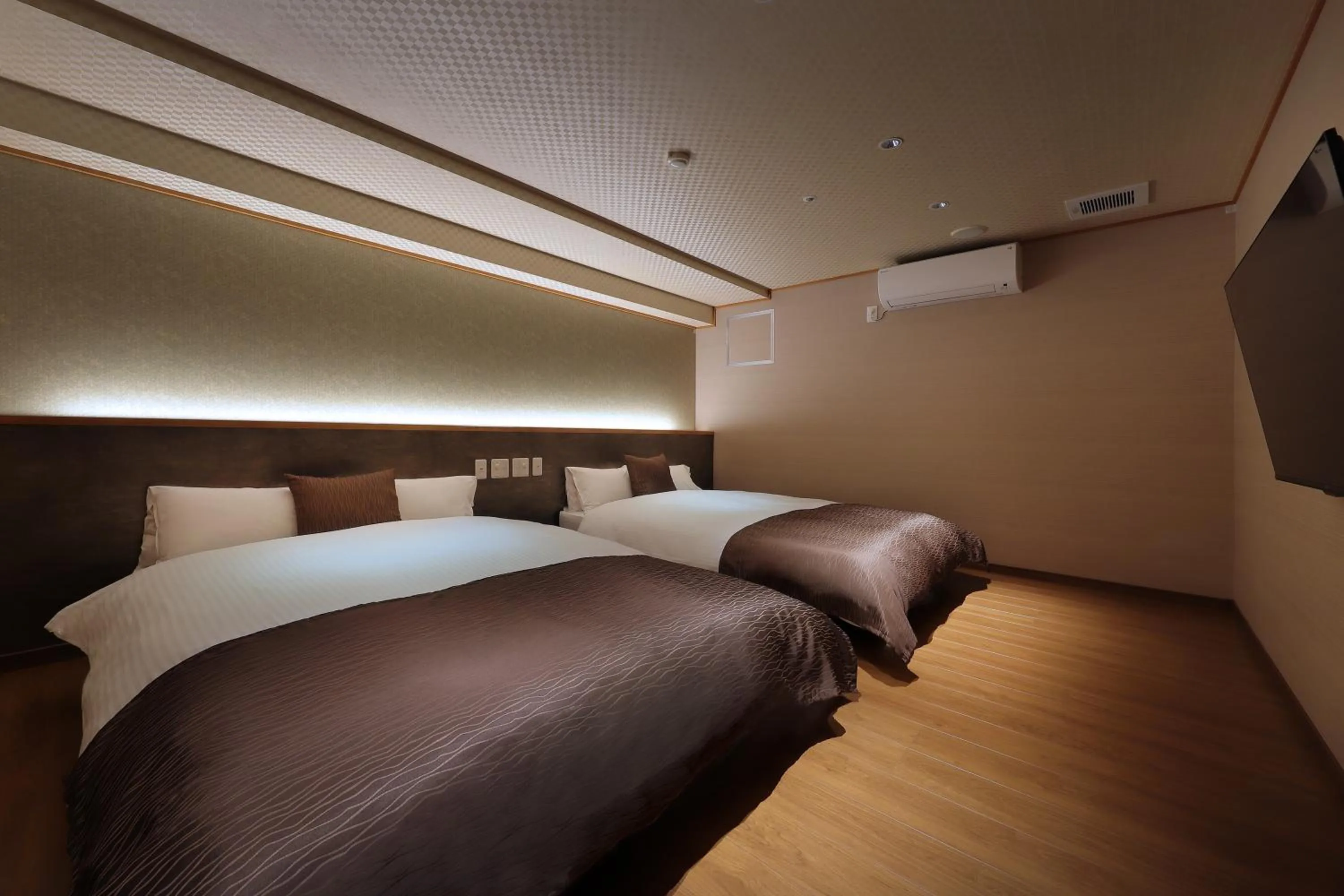 Bed in Marukyu Ryokan