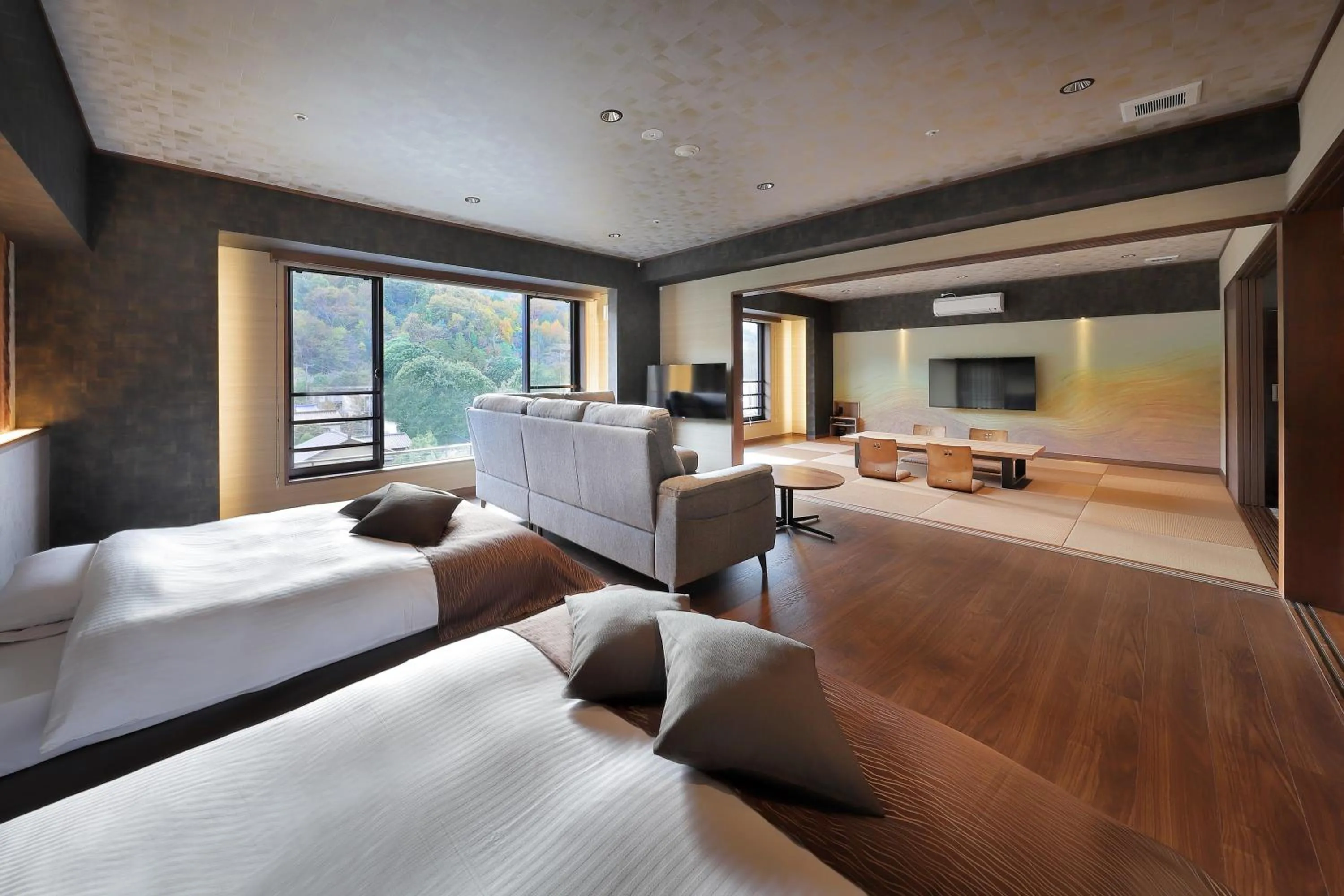 Bed in Marukyu Ryokan