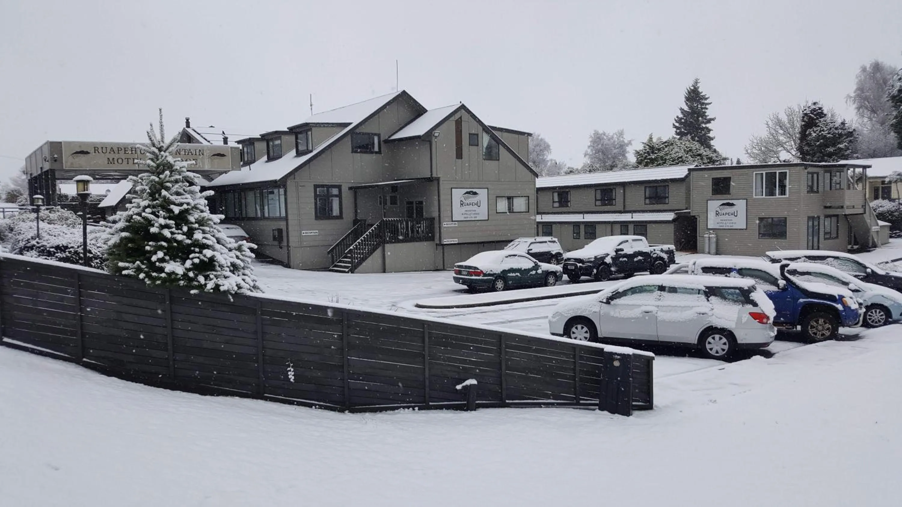Ruapehu Mountain Motel & Lodge