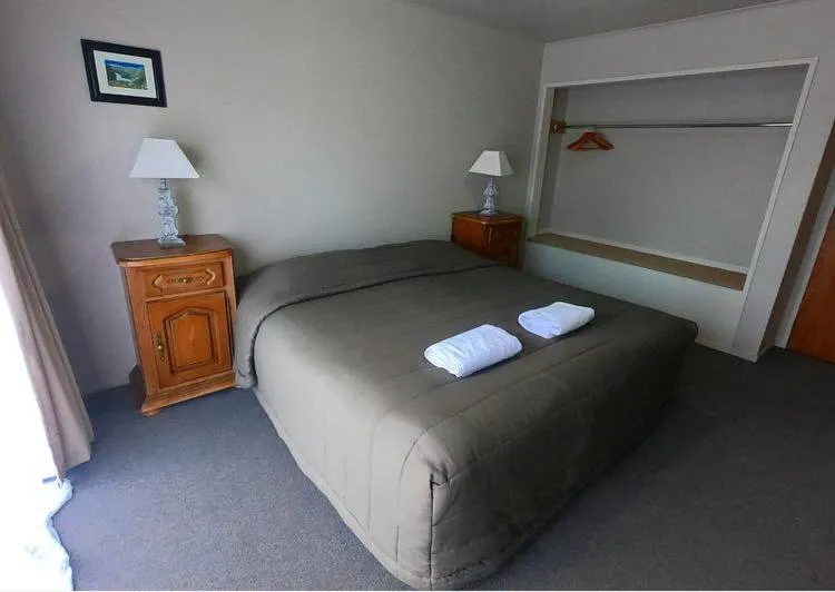 Bedroom, Bed in Ruapehu Mountain Motel & Lodge