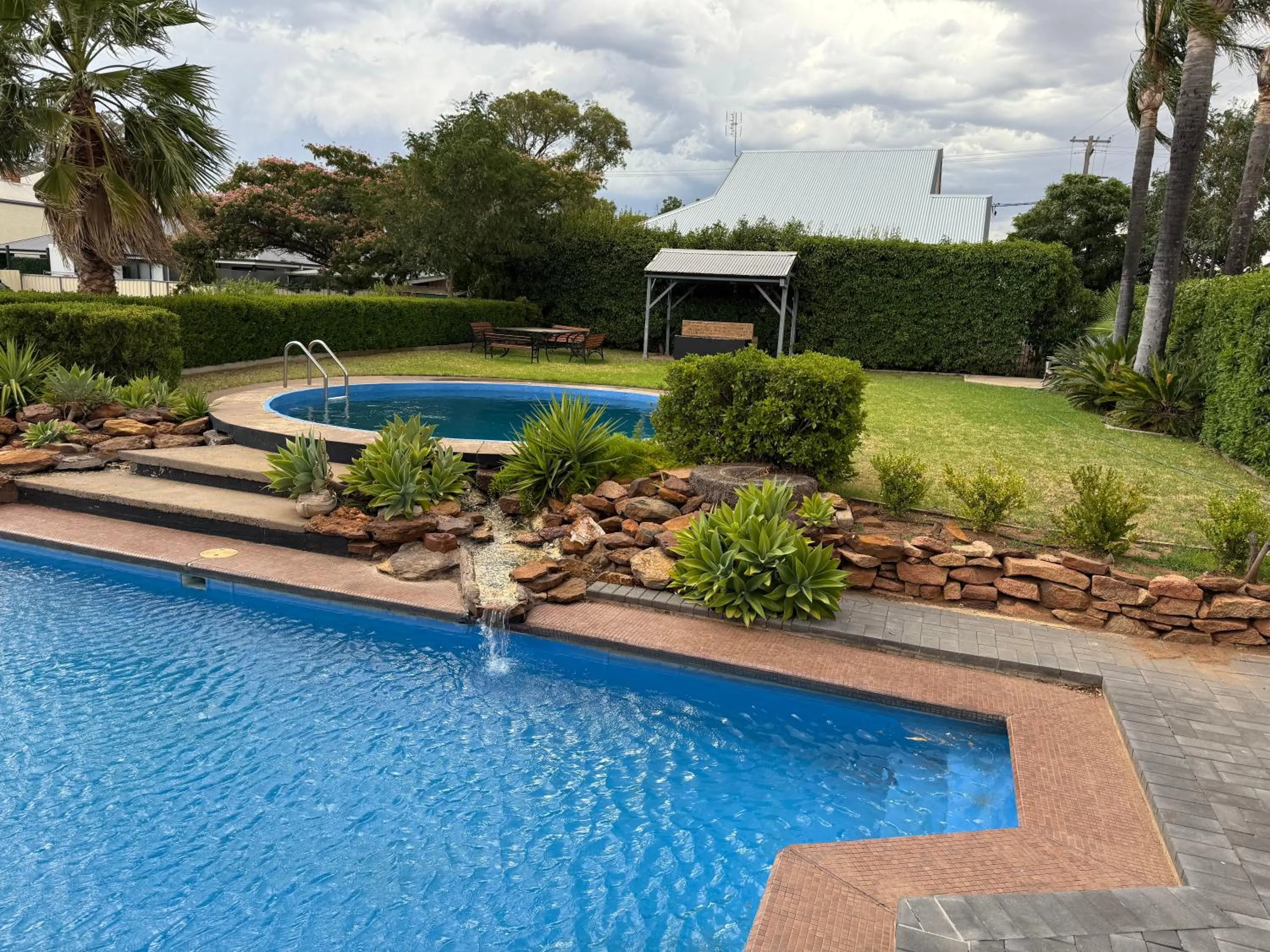 Swimming pool in Country Leisure Motor Inn