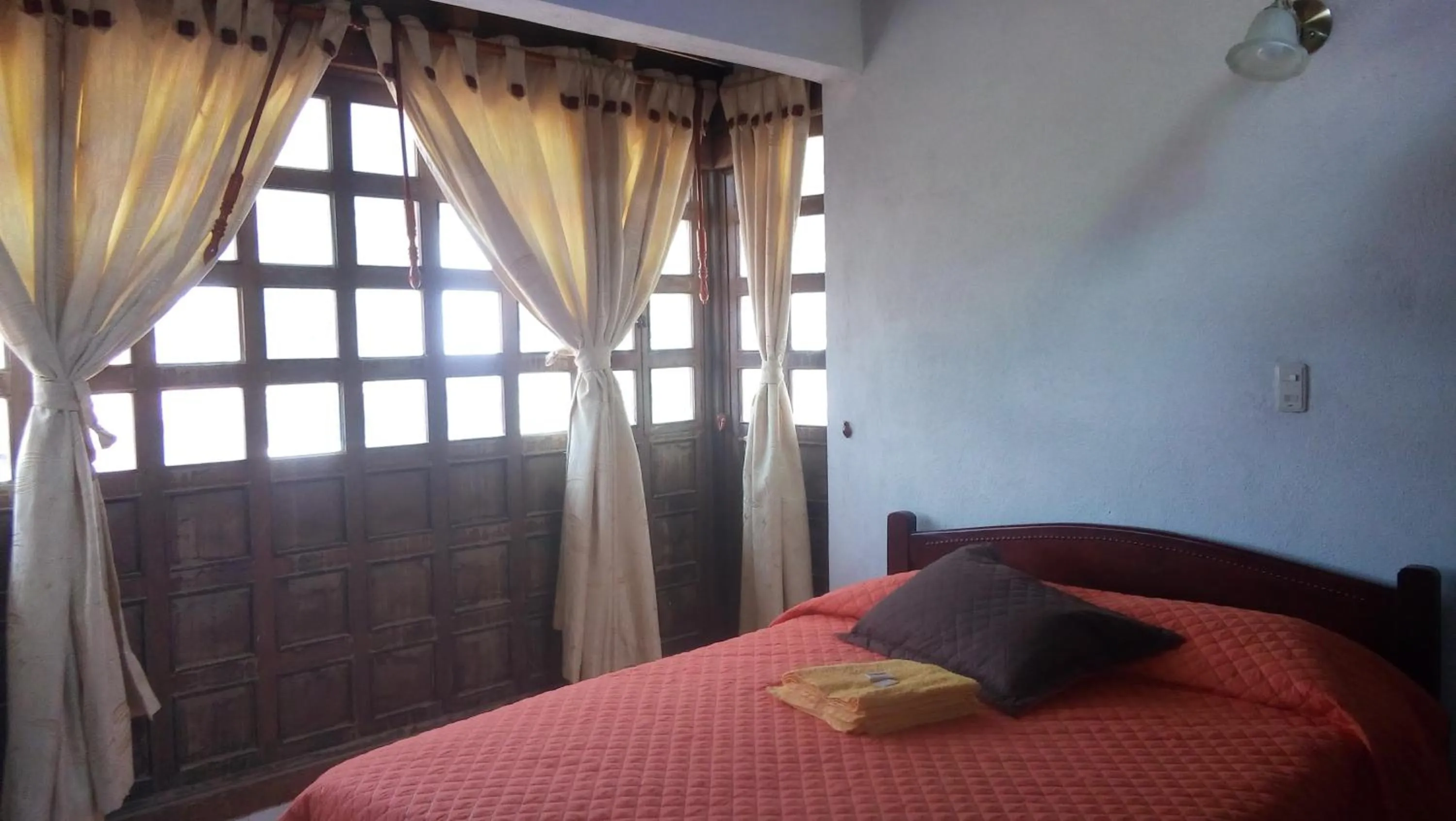 Bed in Chez Alicia Hostal