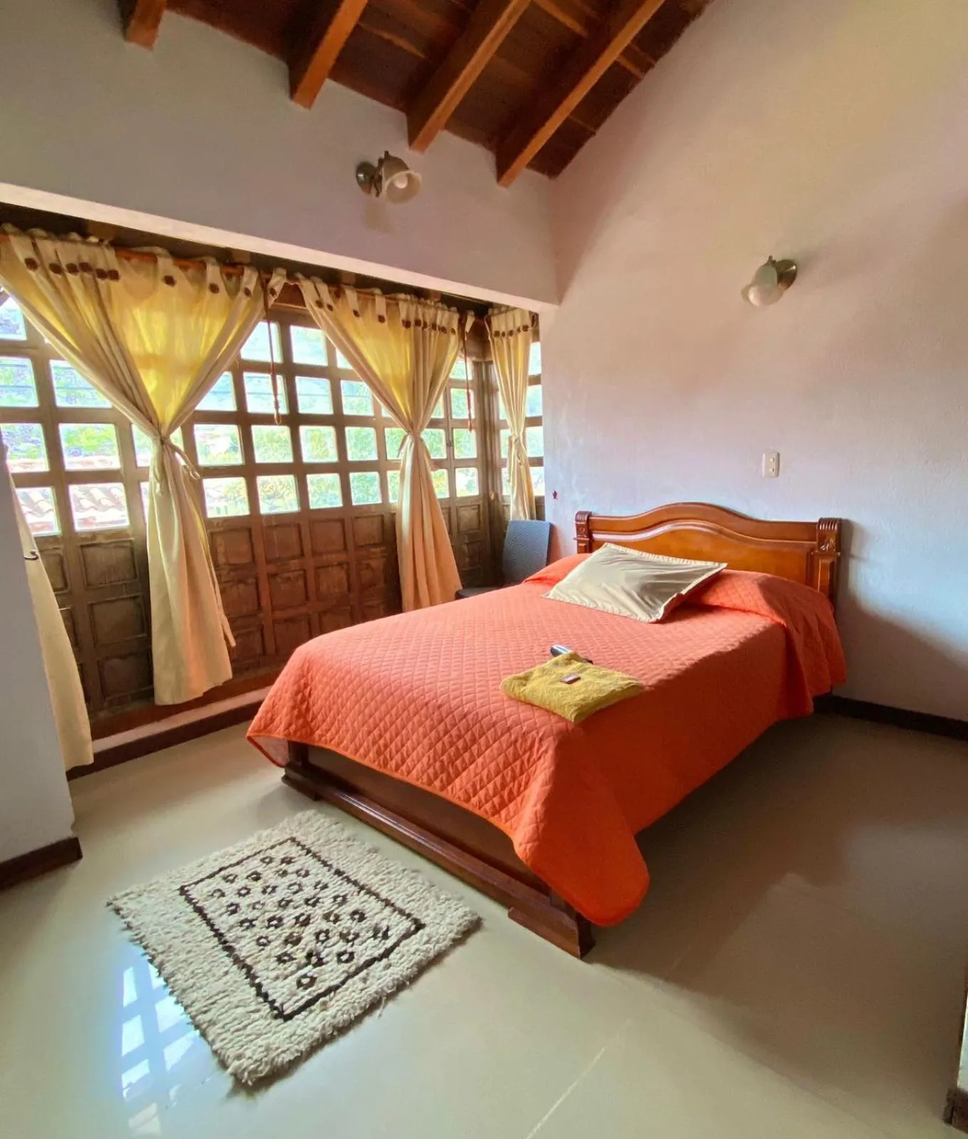 Bed in Chez Alicia Hostal