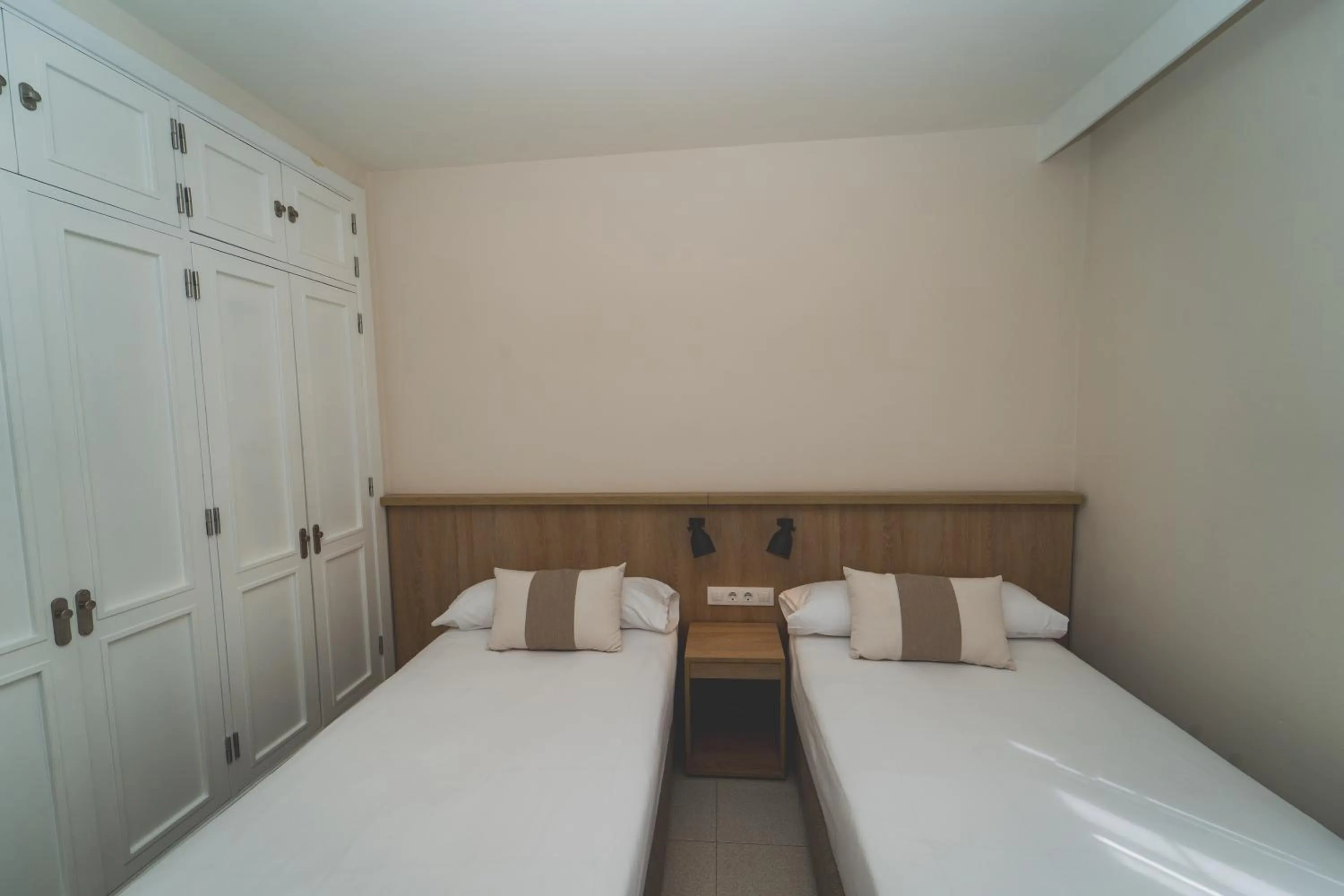 Bed in Los Olivos Beach Resort