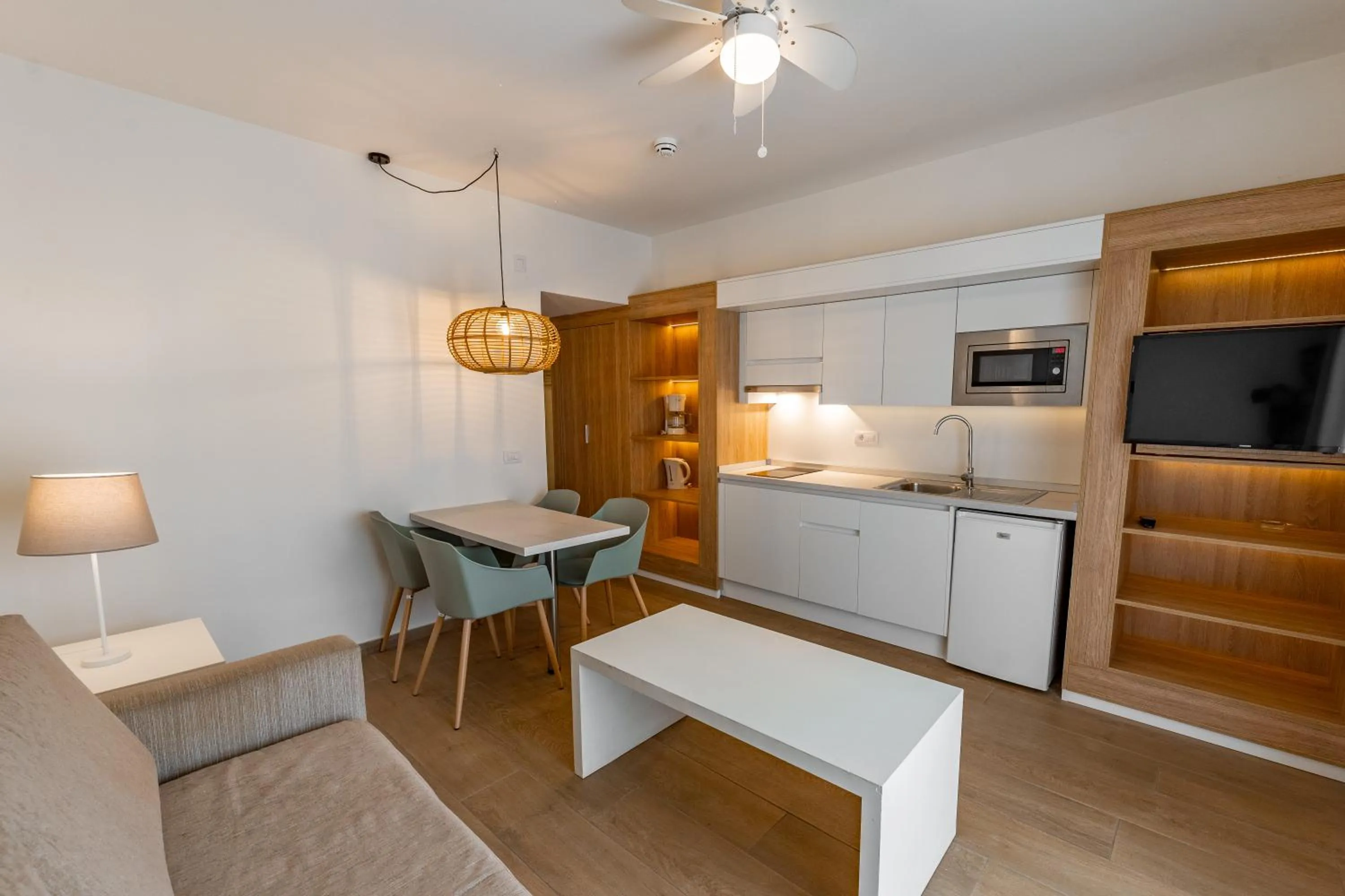 Los Olivos Beach Resort