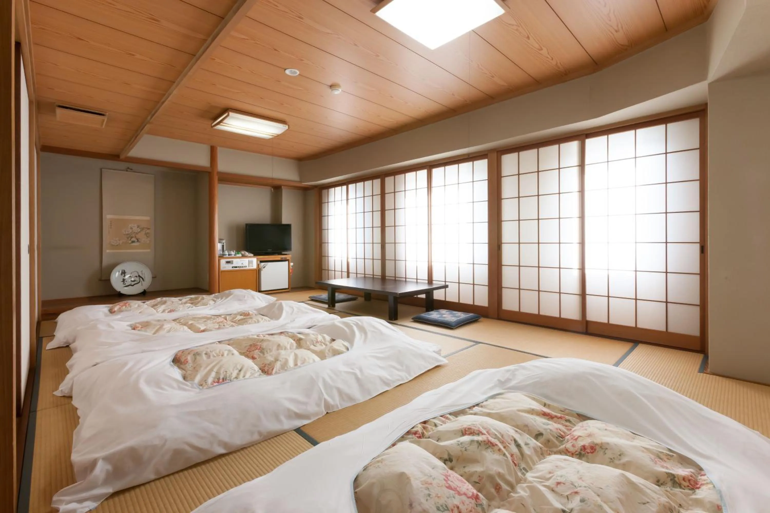 Photo of the whole room, Bed in Onomichi Royal Hotel