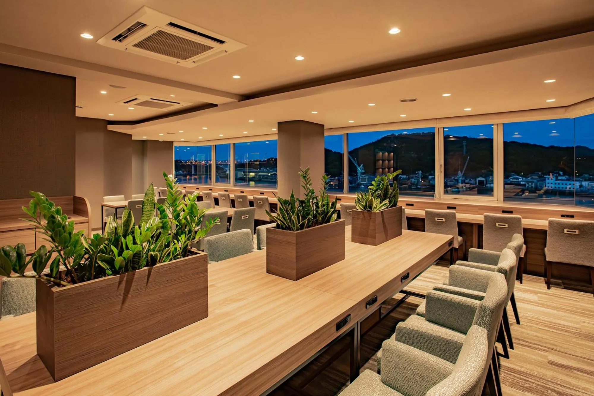 Lounge or bar in Onomichi Royal Hotel