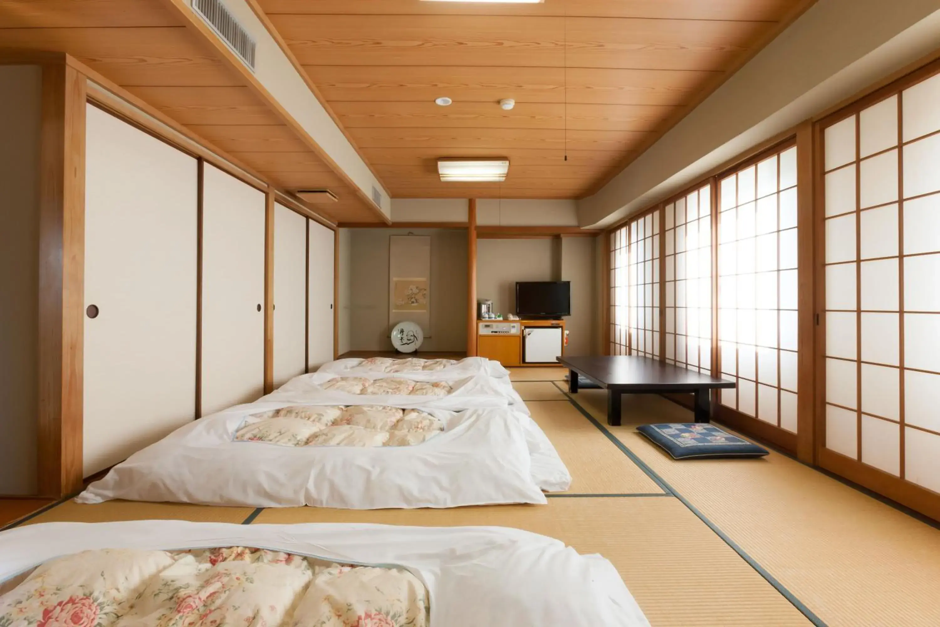 Japanese Room (12 Tatami) - Non-Smoking in Onomichi Royal Hotel Japanese Room (12 Tatami) - Non-Smoking in Onomichi Royal Hotel