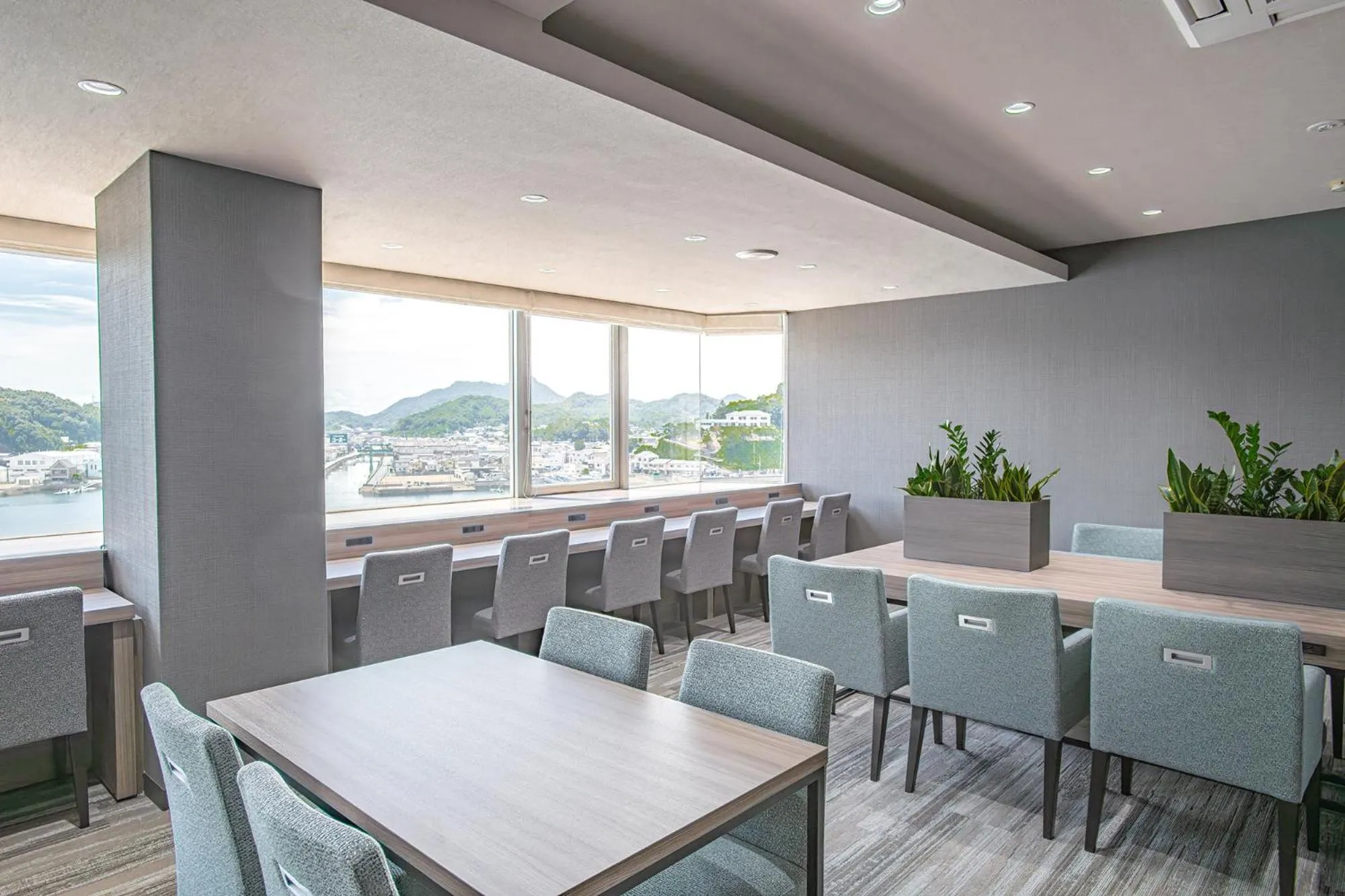 Lounge or bar in Onomichi Royal Hotel