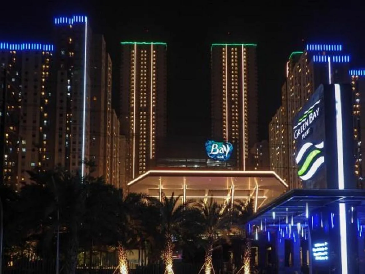 Apartment in Green Bay Pluit Apartment - Indra