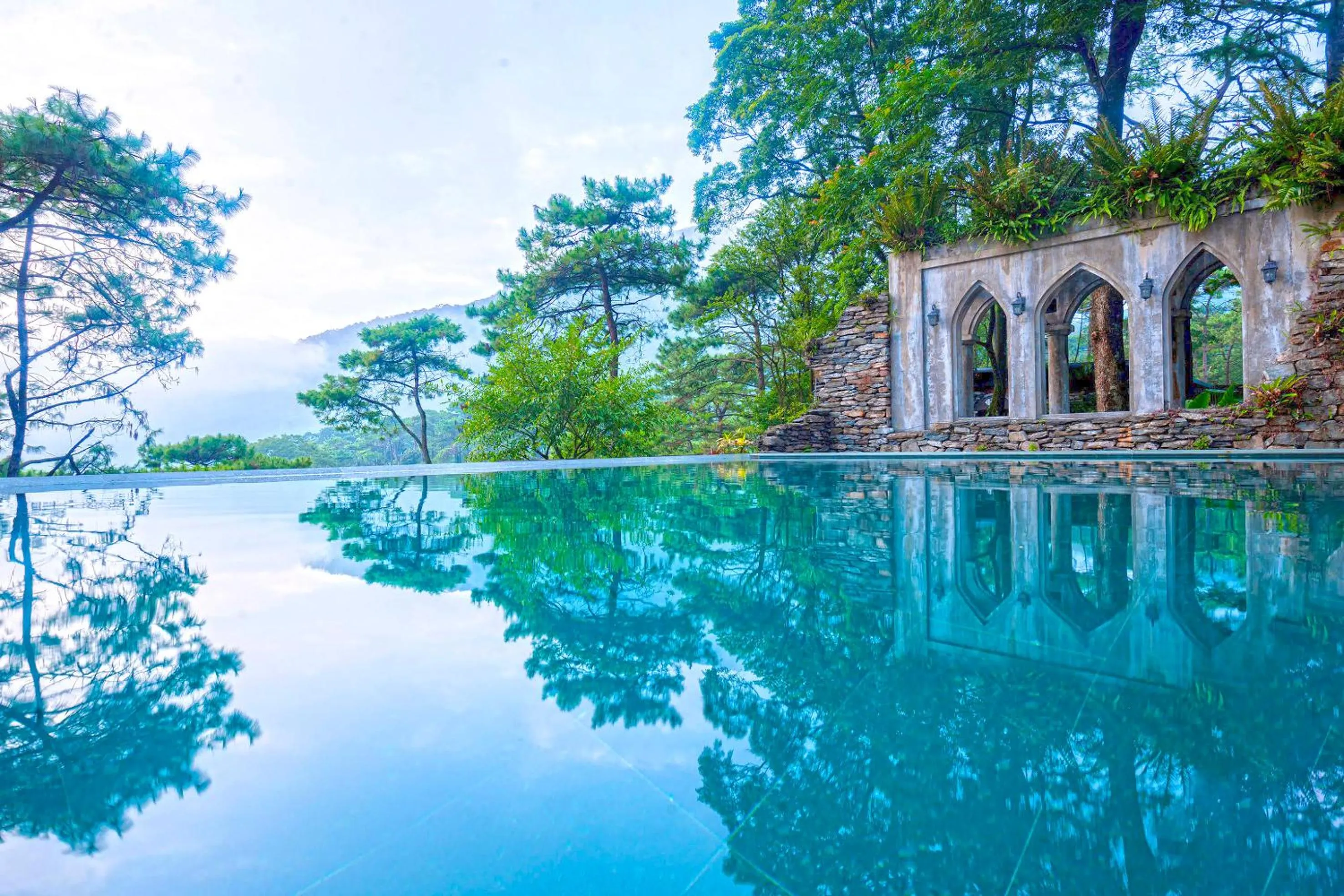 Swimming pool in Melia Ba Vi Mountain Retreat