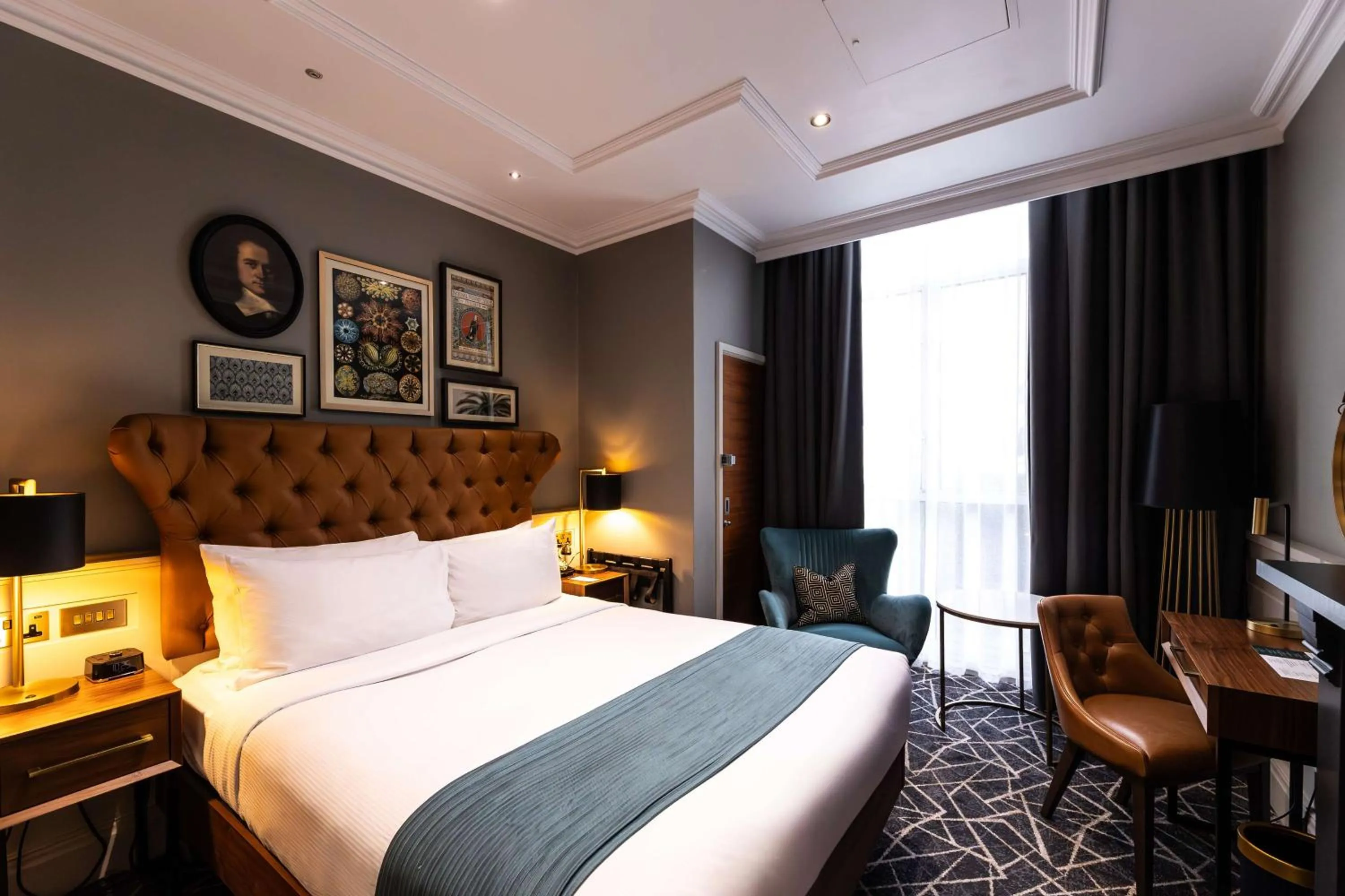 Bed in 100 Queen's Gate Hotel London Kensington, Curio Collection by Hilton