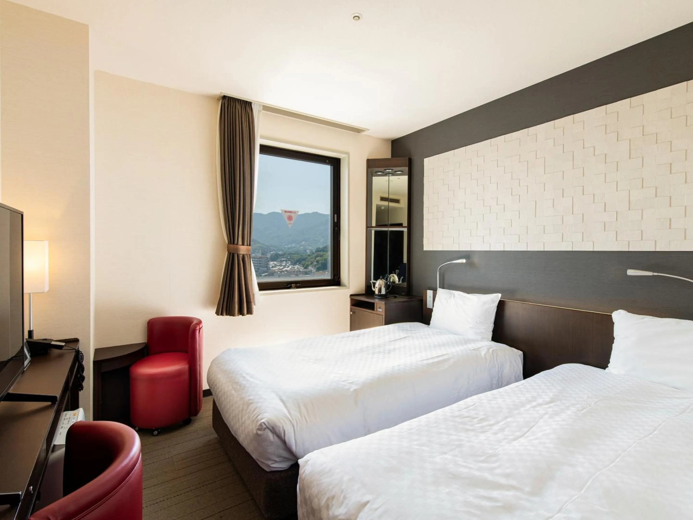 Photo of the whole room, Bed in Onomichi Kokusai Hotel