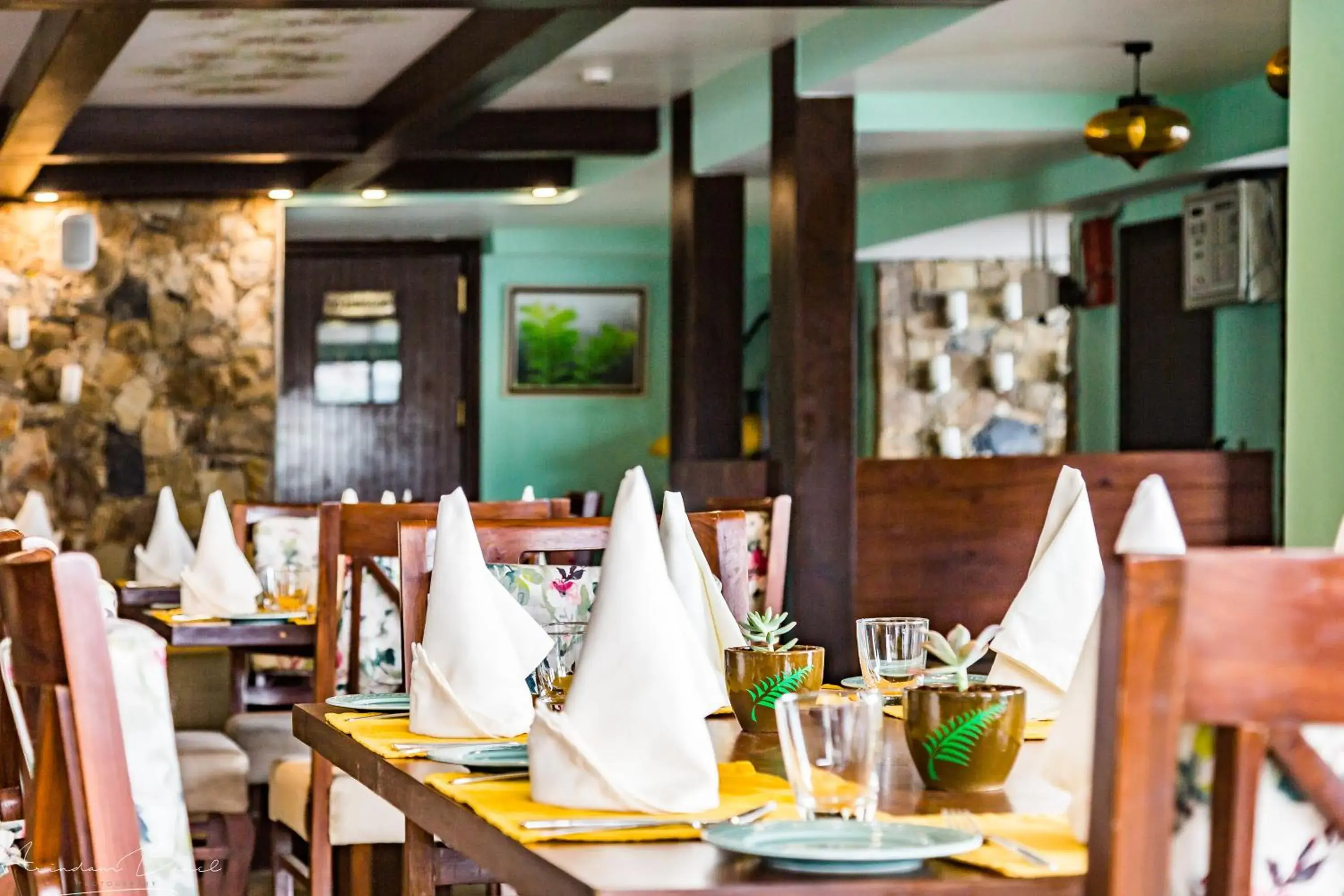 Restaurant/places to eat in The Fern Brentwood Resort, Mussoorie Restaurant/places to eat in The Fern Brentwood Resort, Mussoorie