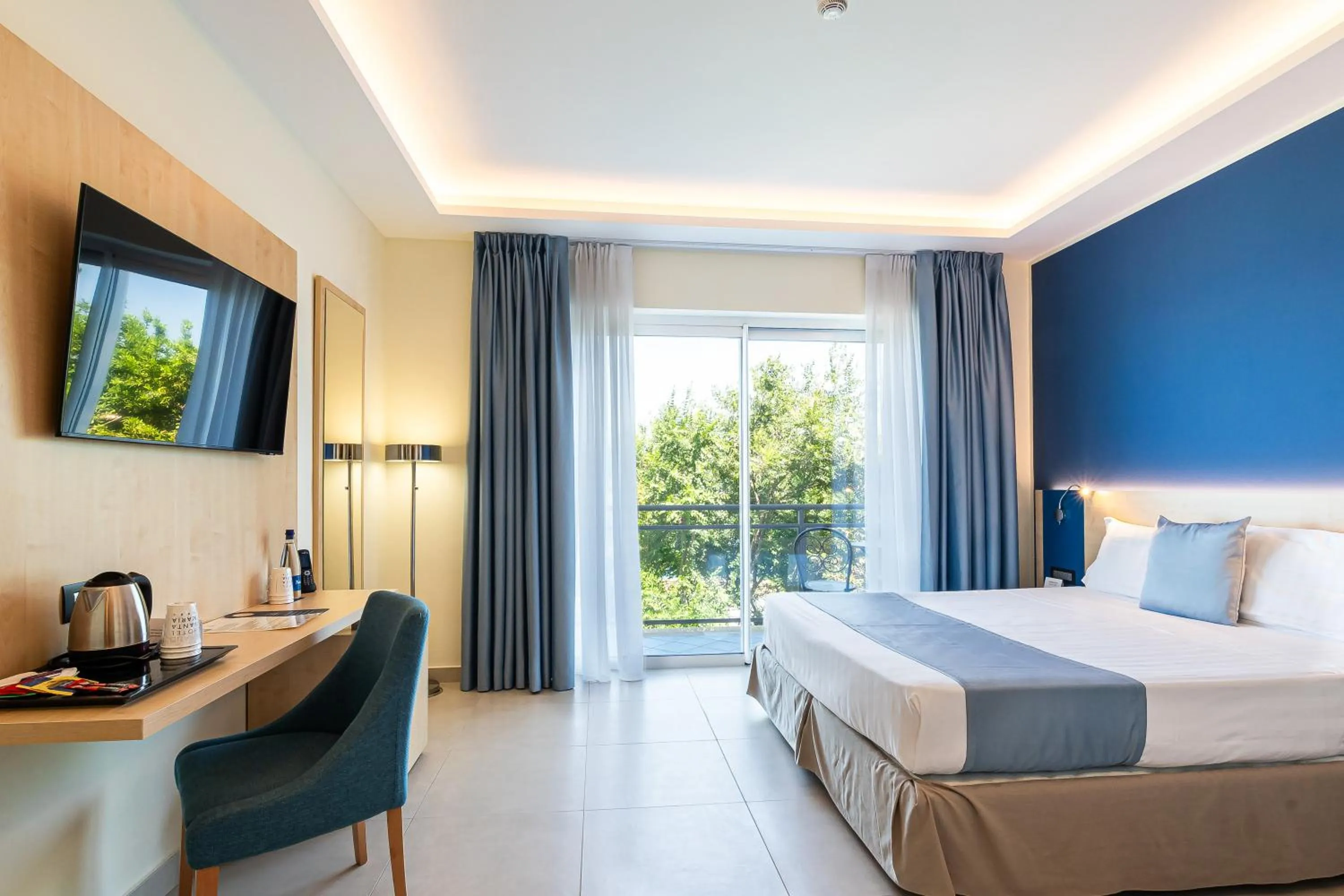 Bedroom, Bed in Grand Hotel Santa Maria