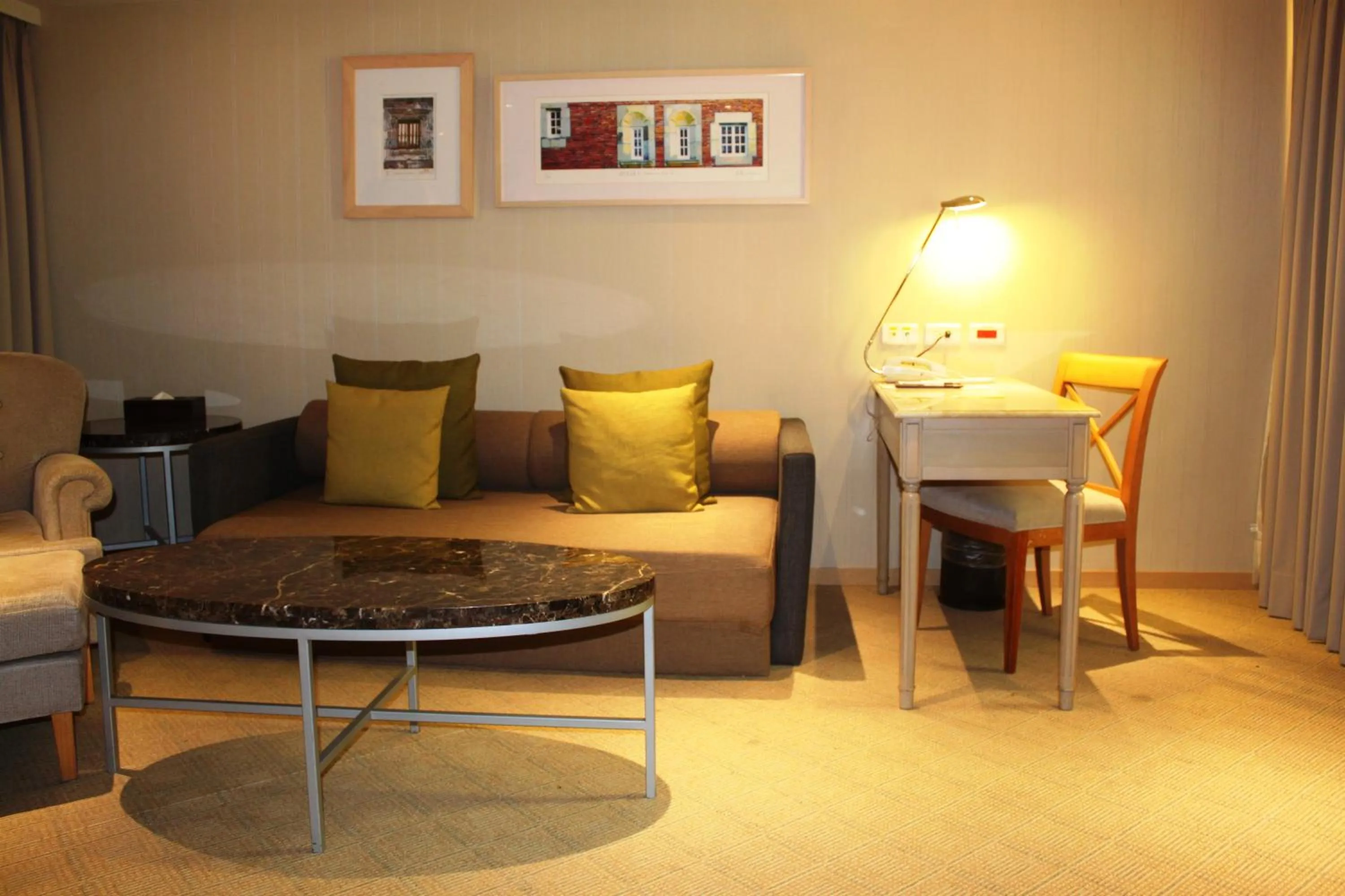 Living room in Chiayi Maison de Chine Hotel