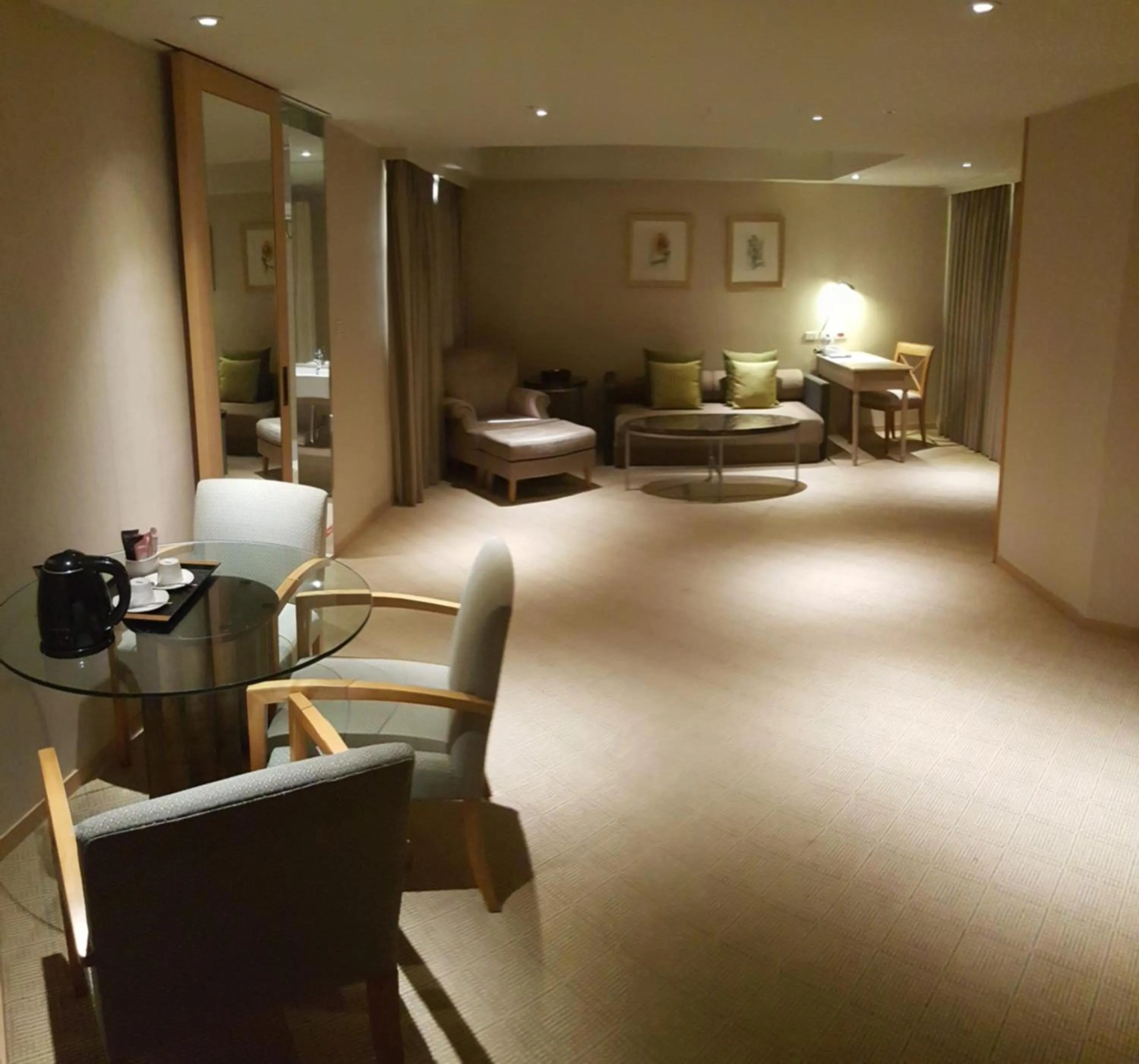 Living room, Bed in Chiayi Maison de Chine Hotel