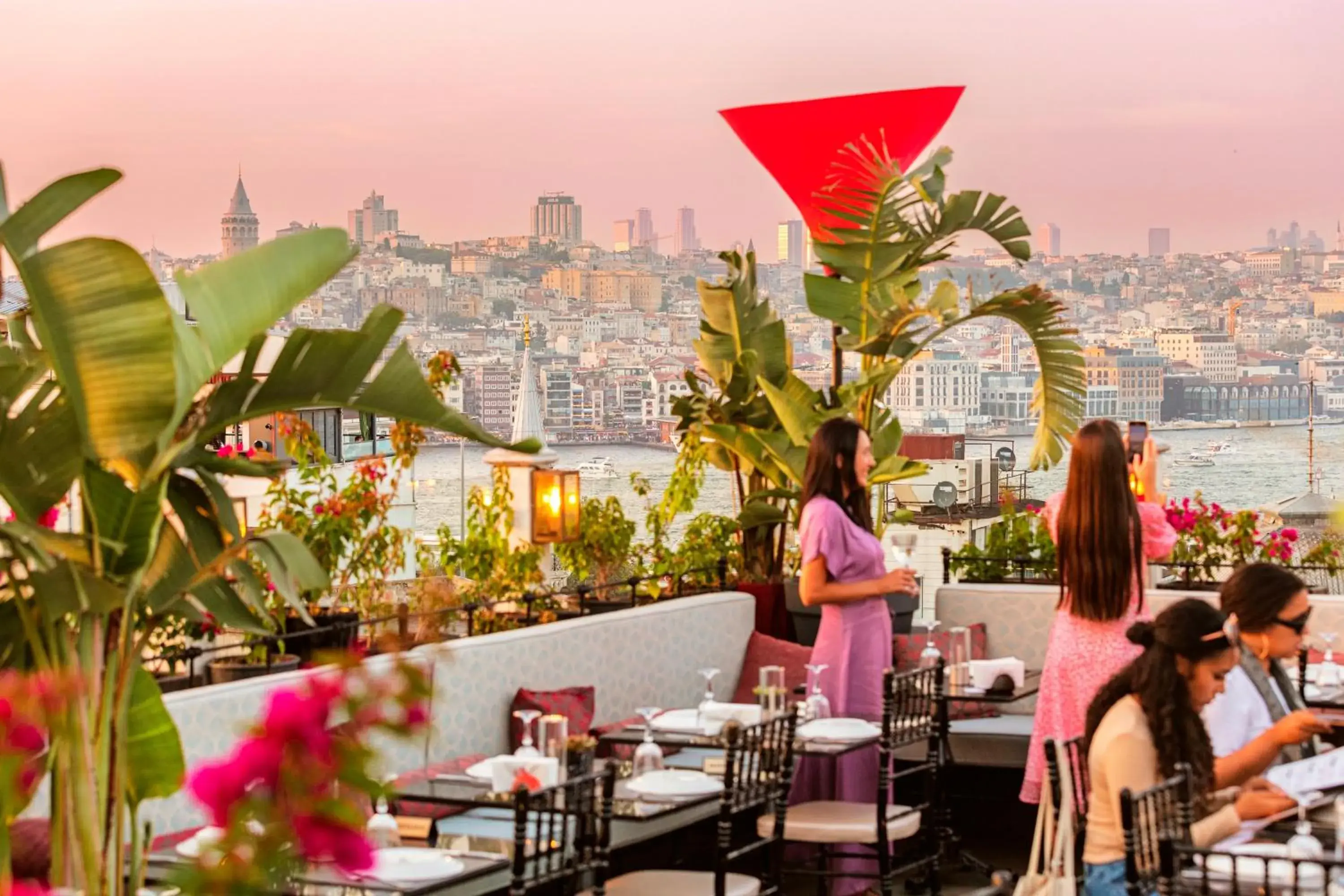 Restaurant/places to eat in Neorion Hotel - Special Class Restaurant/places to eat in Neorion Hotel - Special Class