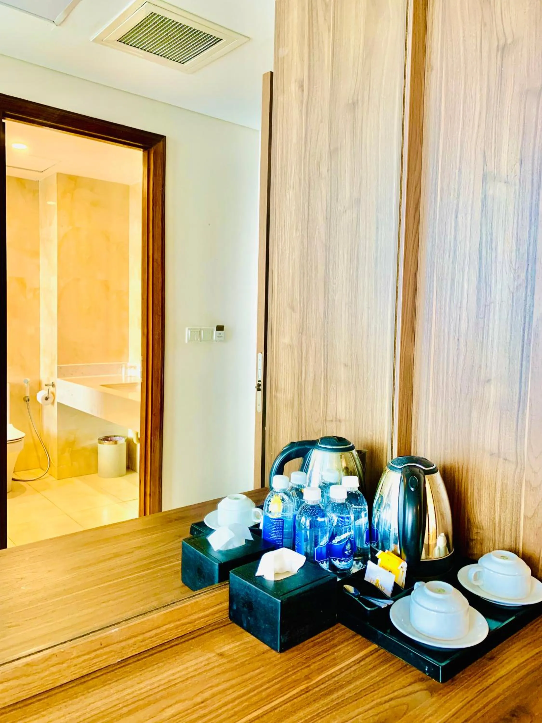 Photo of the whole room in Lenid Ocean View Hotel