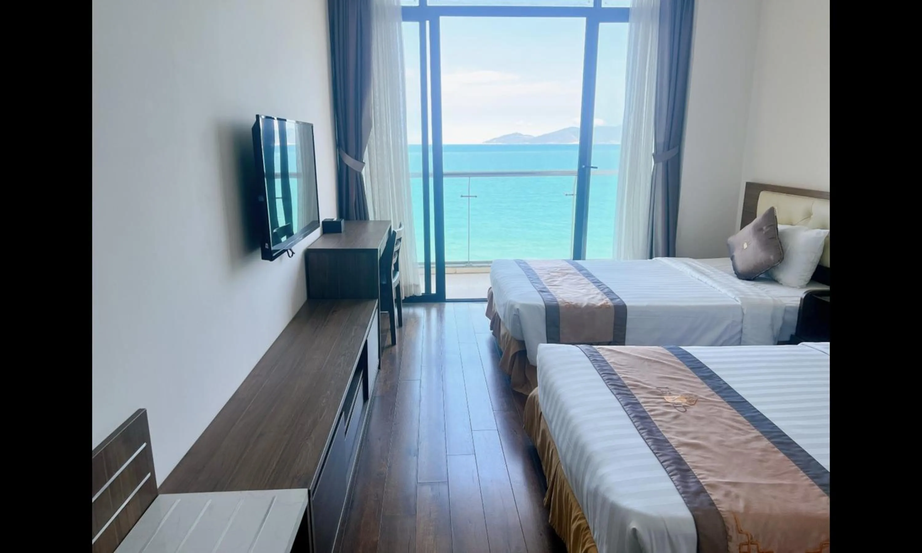 TV and multimedia, Bed in Lenid Ocean View Hotel