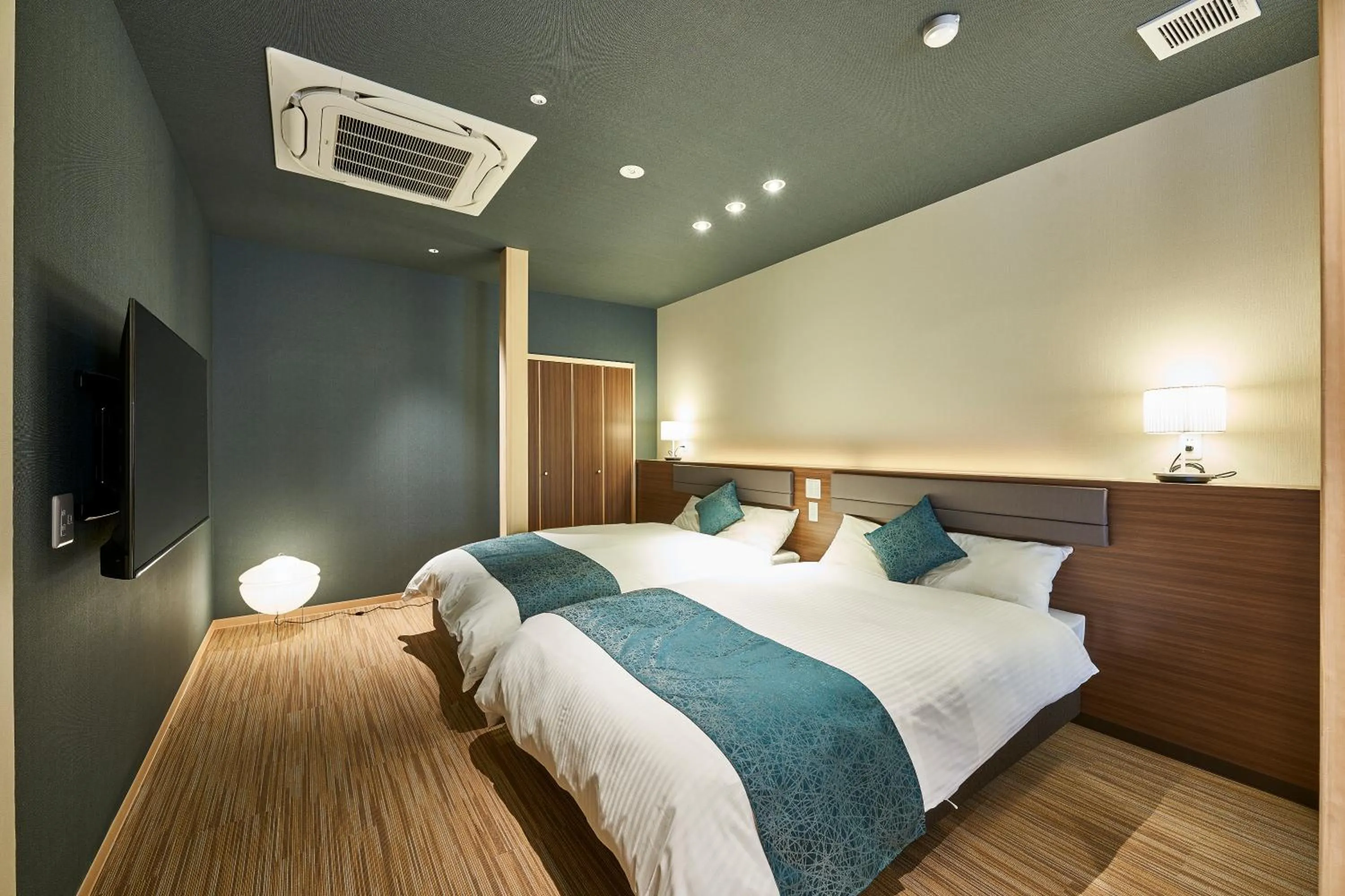 Photo of the whole room, Bed in AKARI et KAORI formerly Taizanso