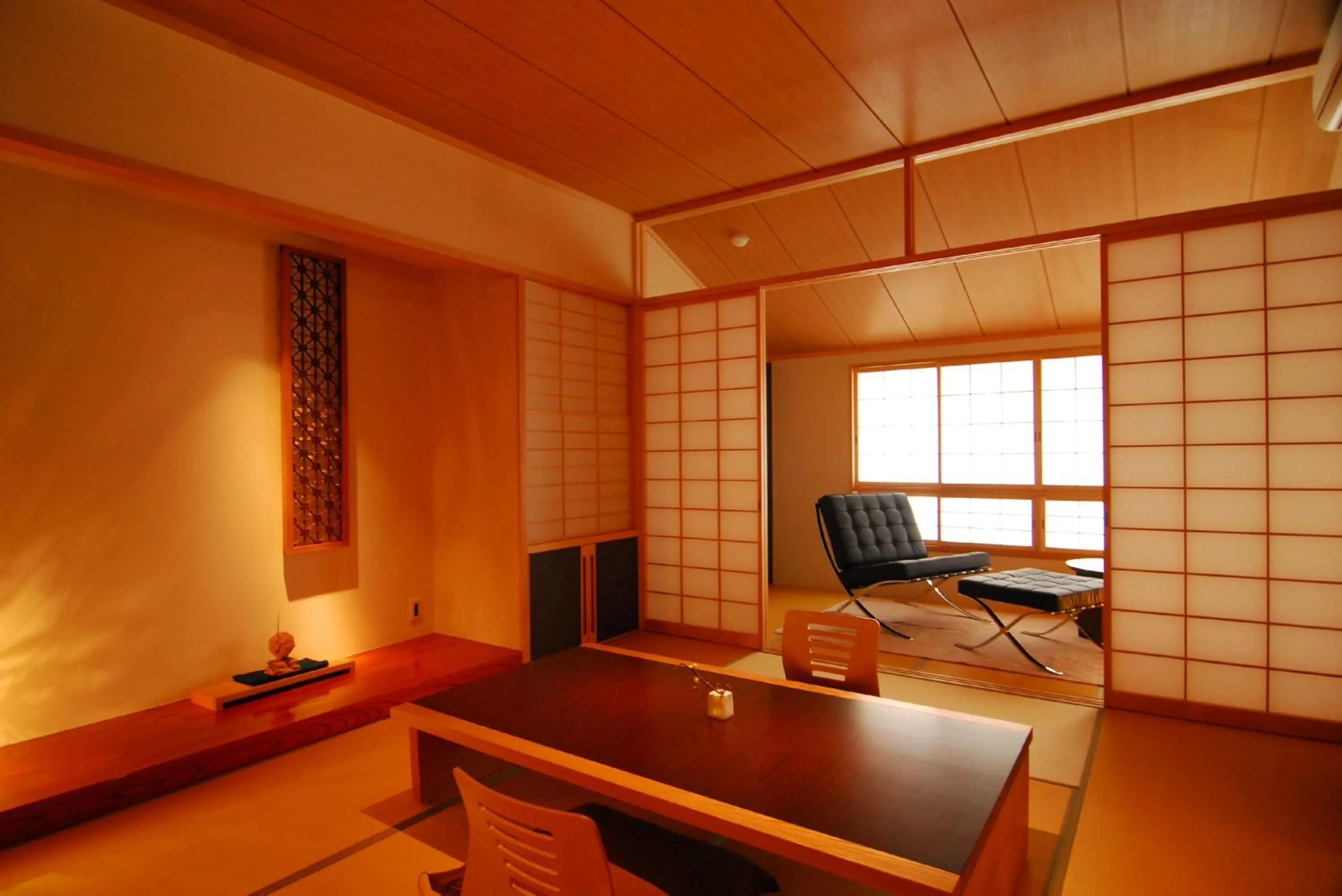 Living room in AKARI et KAORI formerly Taizanso