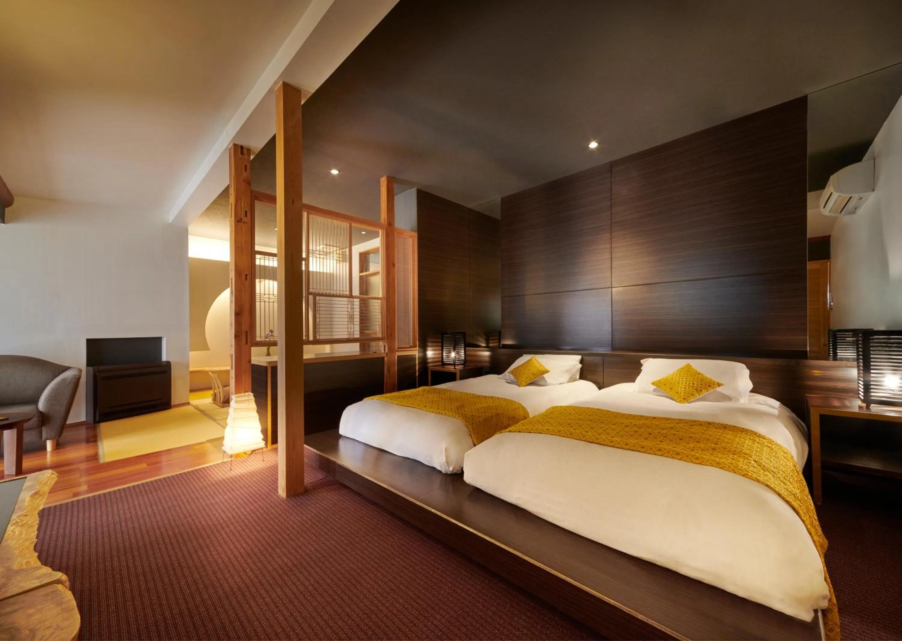 Photo of the whole room, Bed in AKARI et KAORI formerly Taizanso