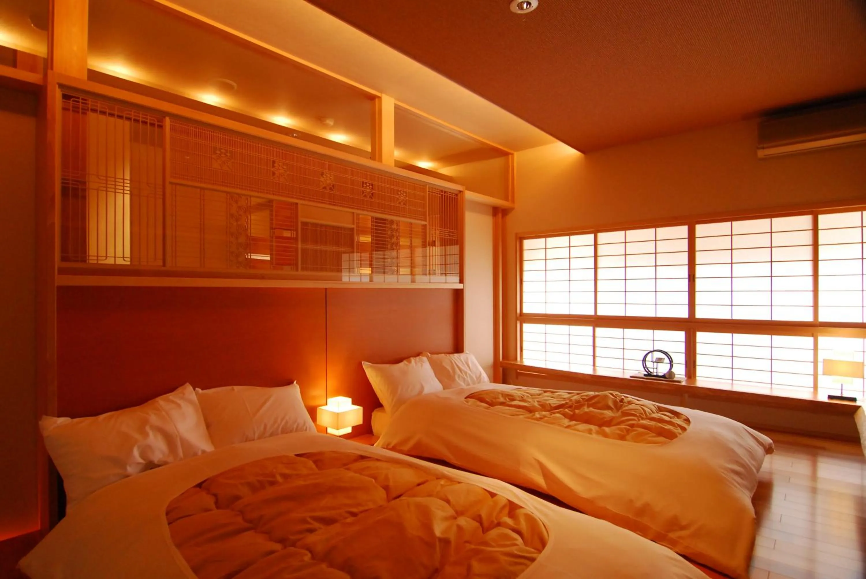 Photo of the whole room, Bed in AKARI et KAORI formerly Taizanso