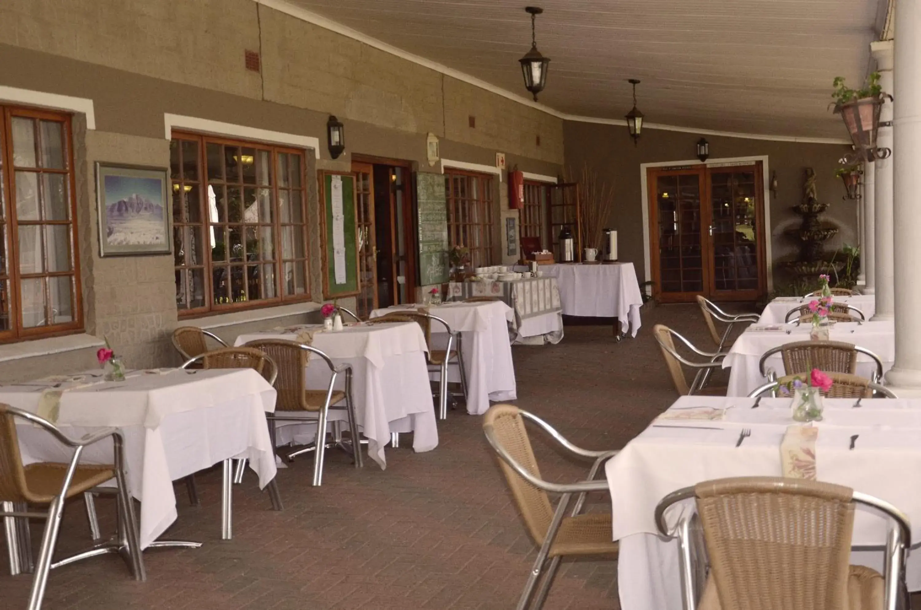 Restaurant/places to eat in The Nest Drakensberg Mountain Resort Hotel Restaurant/places to eat in The Nest Drakensberg Mountain Resort Hotel