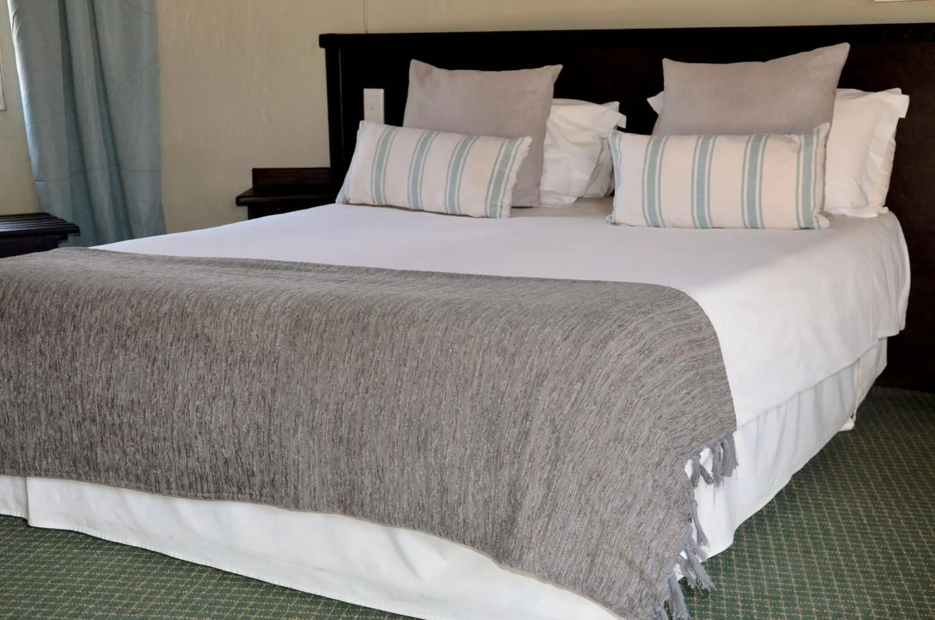 Bedroom, Bed in The Nest Drakensberg Mountain Resort Hotel Bedroom, Bed in The Nest Drakensberg Mountain Resort Hotel