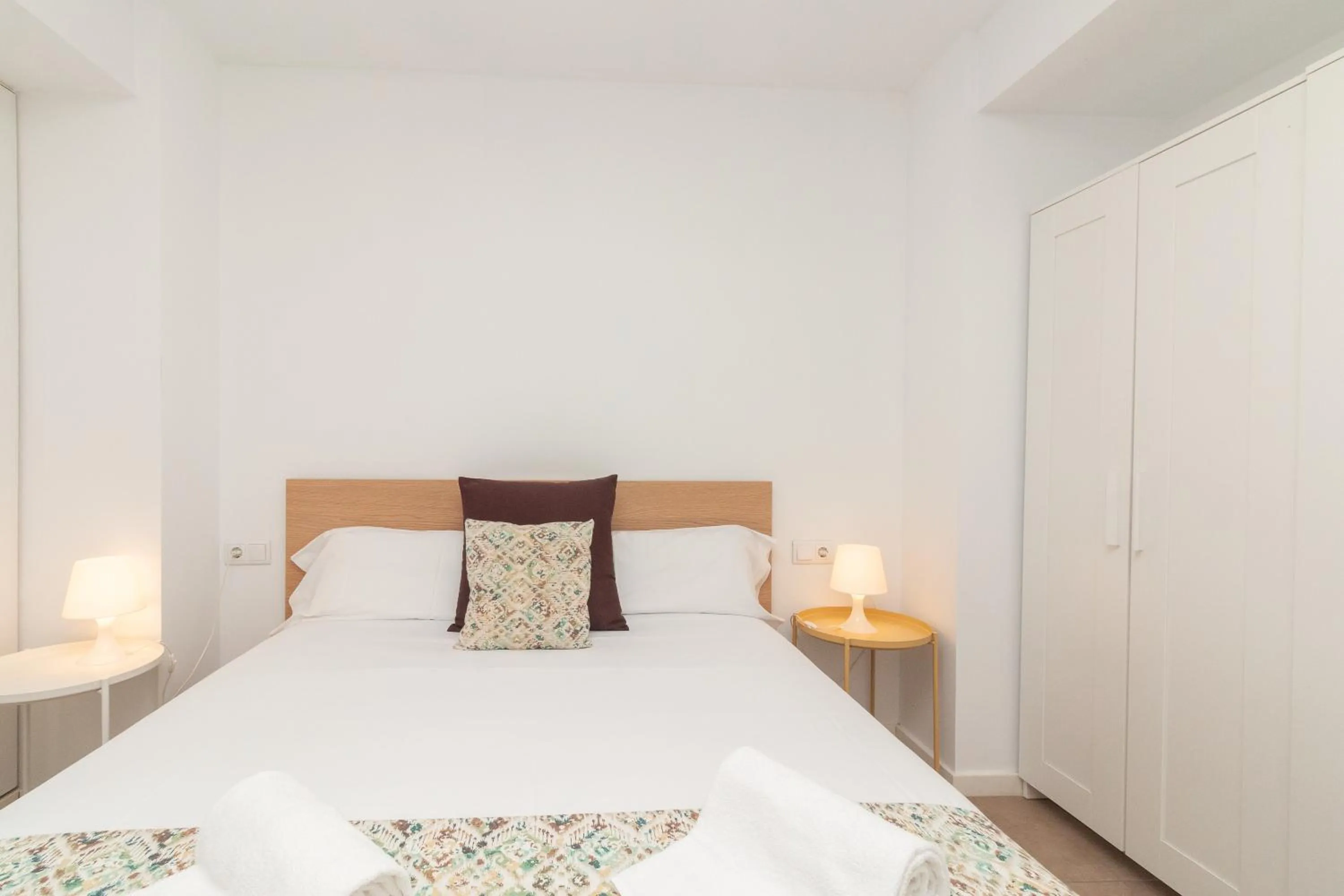 Bed in BET Apartments - Abastos