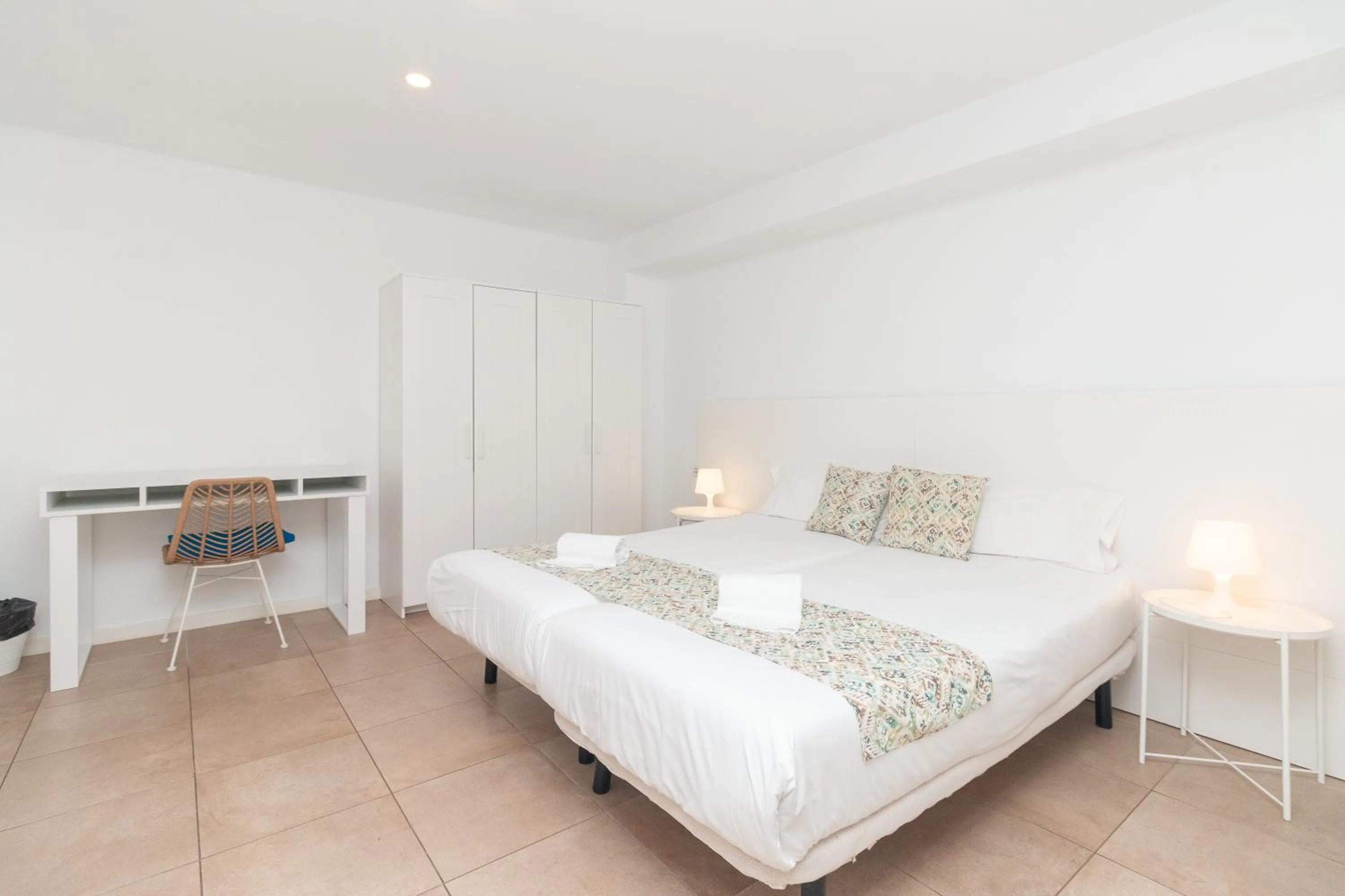 Bed in BET Apartments - Abastos