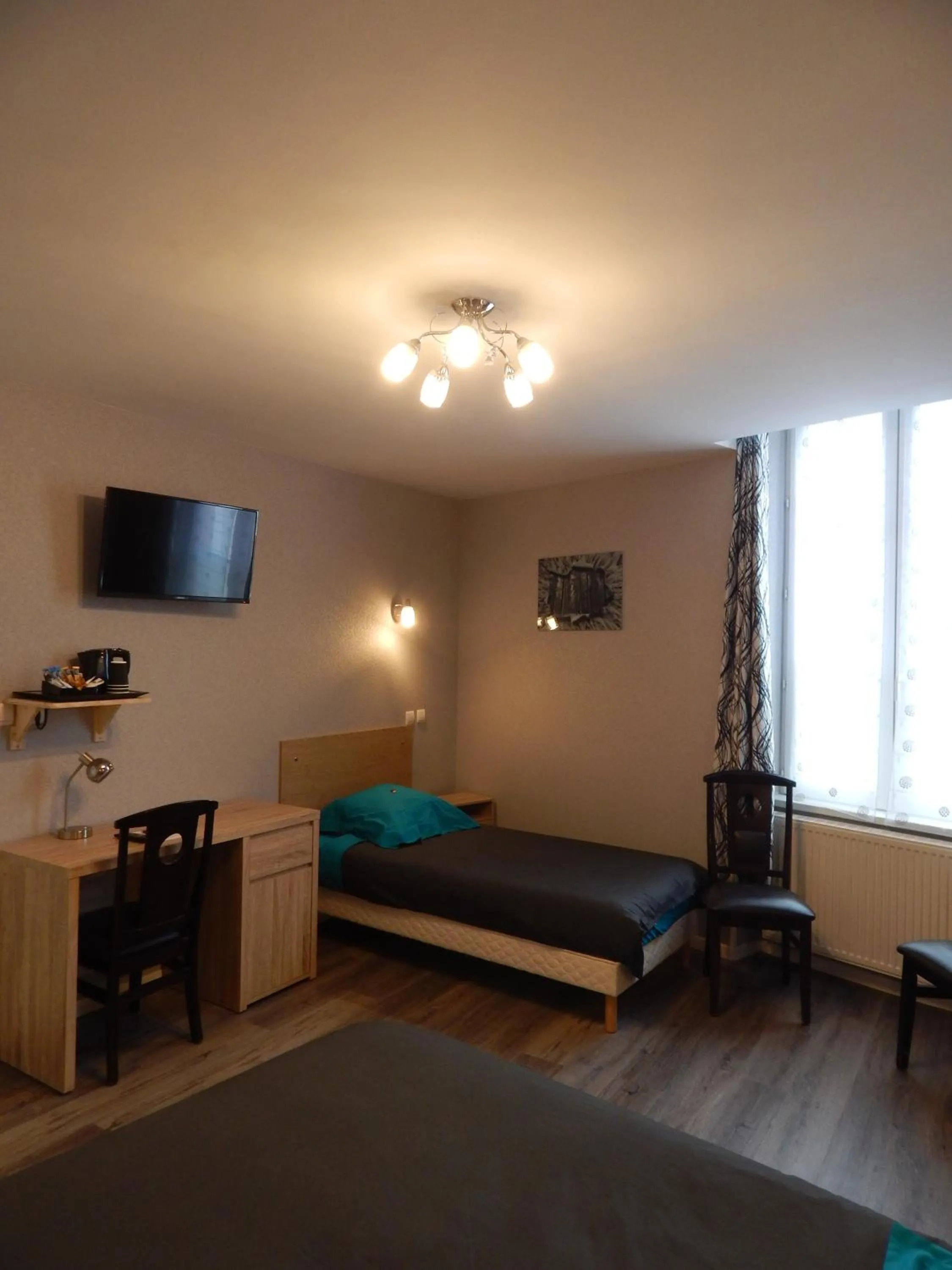 Photo of the whole room in Le Lion D'or