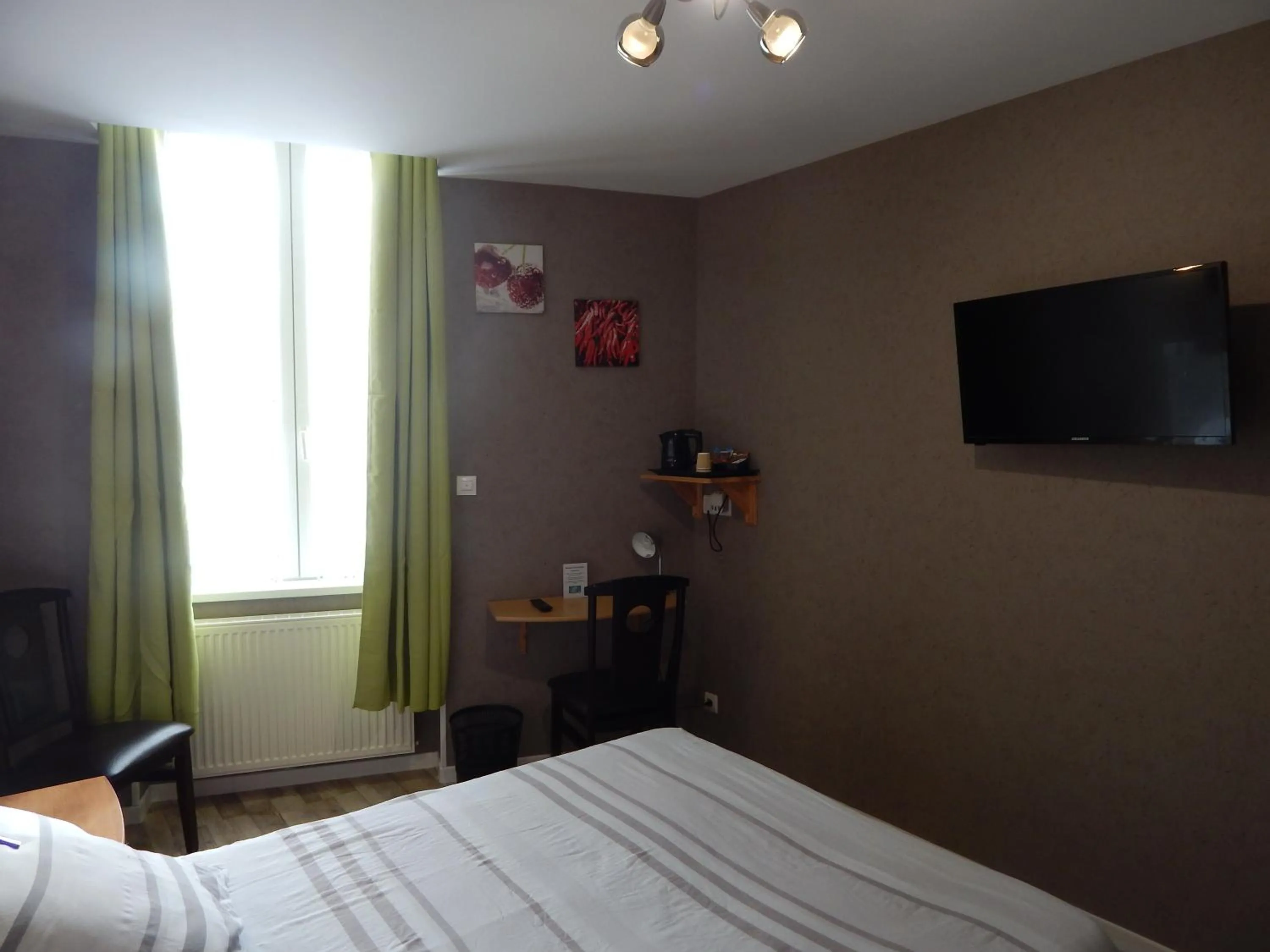 Photo of the whole room in Le Lion D'or