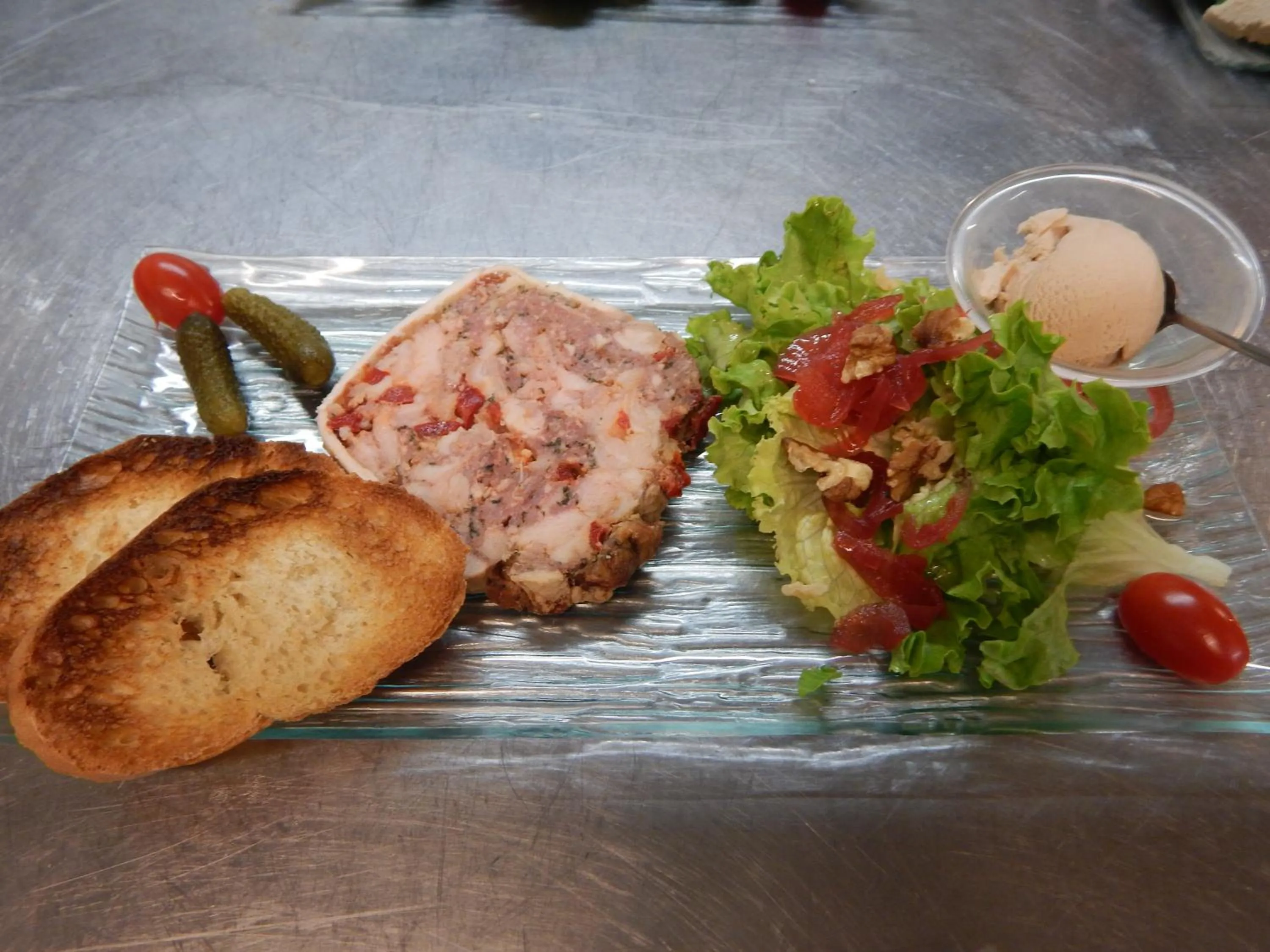 Food close-up in Le Lion D'or