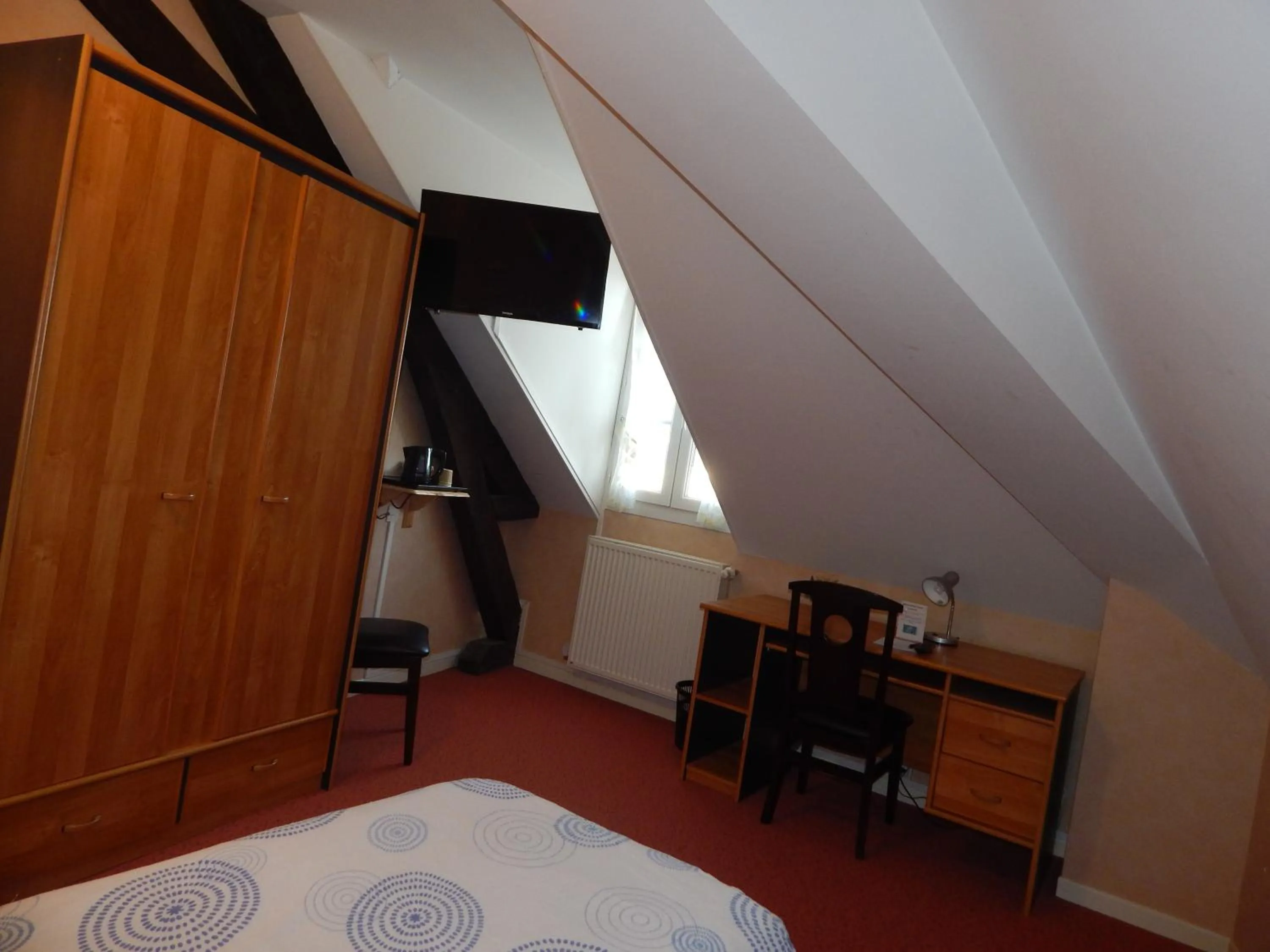 Photo of the whole room in Le Lion D'or