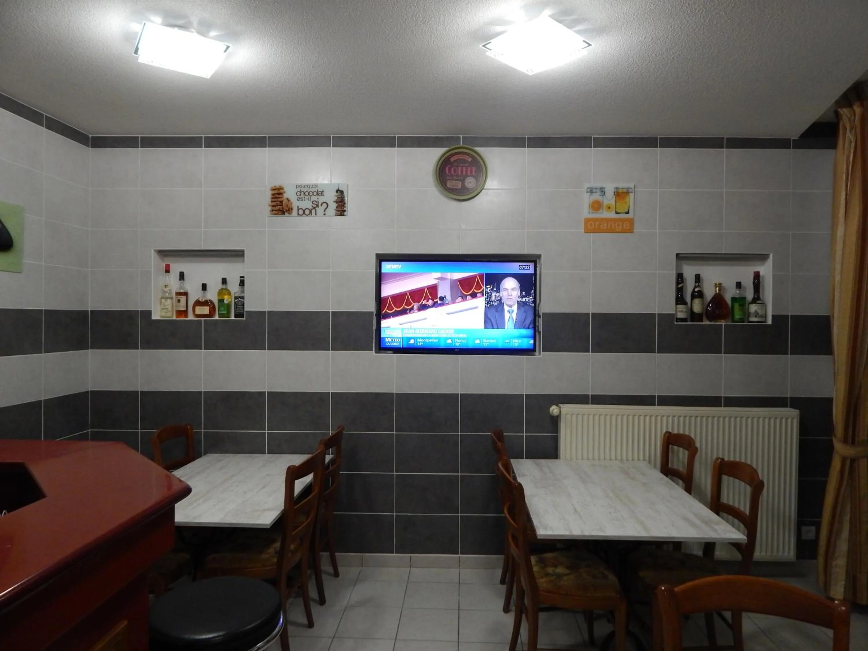 Lounge or bar in Le Lion D'or